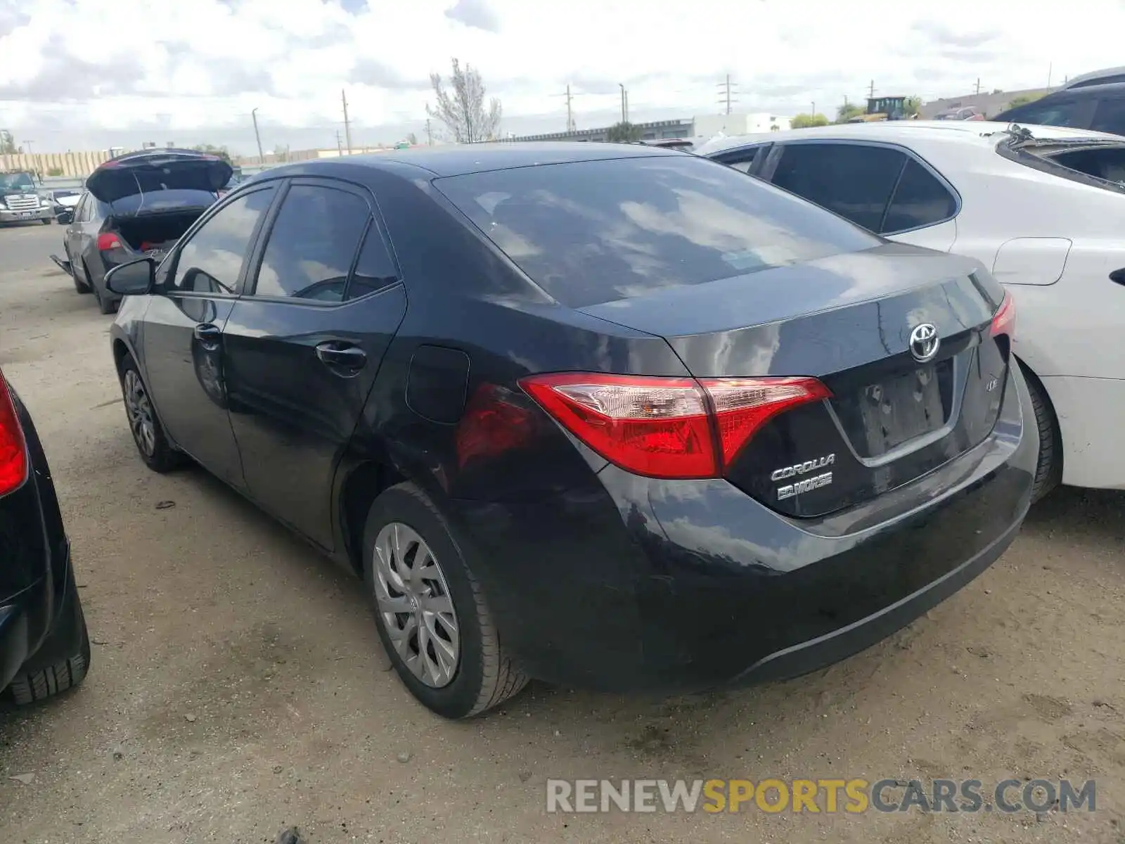 3 Photograph of a damaged car 2T1BURHE0KC185127 TOYOTA COROLLA 2019