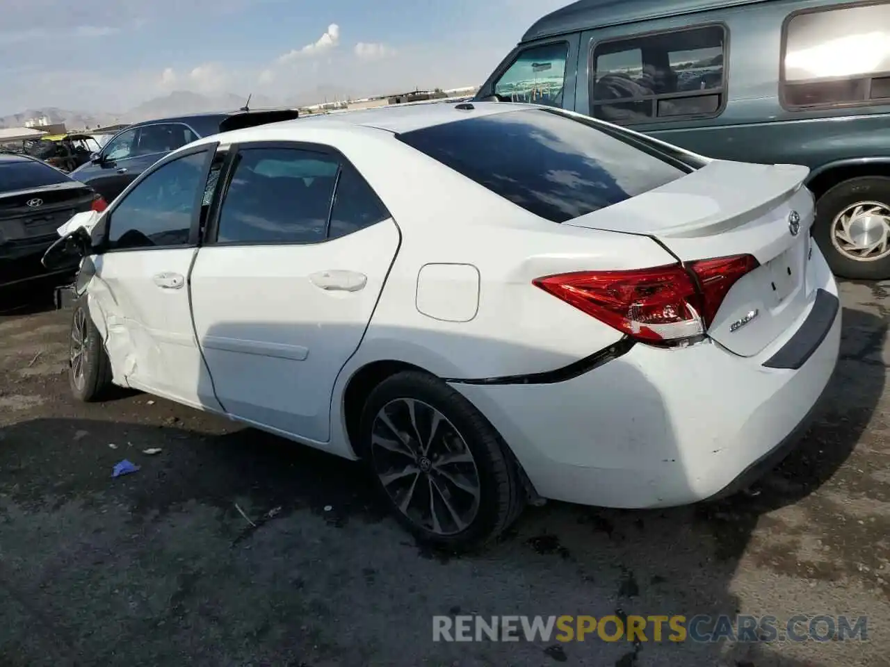 2 Photograph of a damaged car 2T1BURHE0KC186522 TOYOTA COROLLA 2019