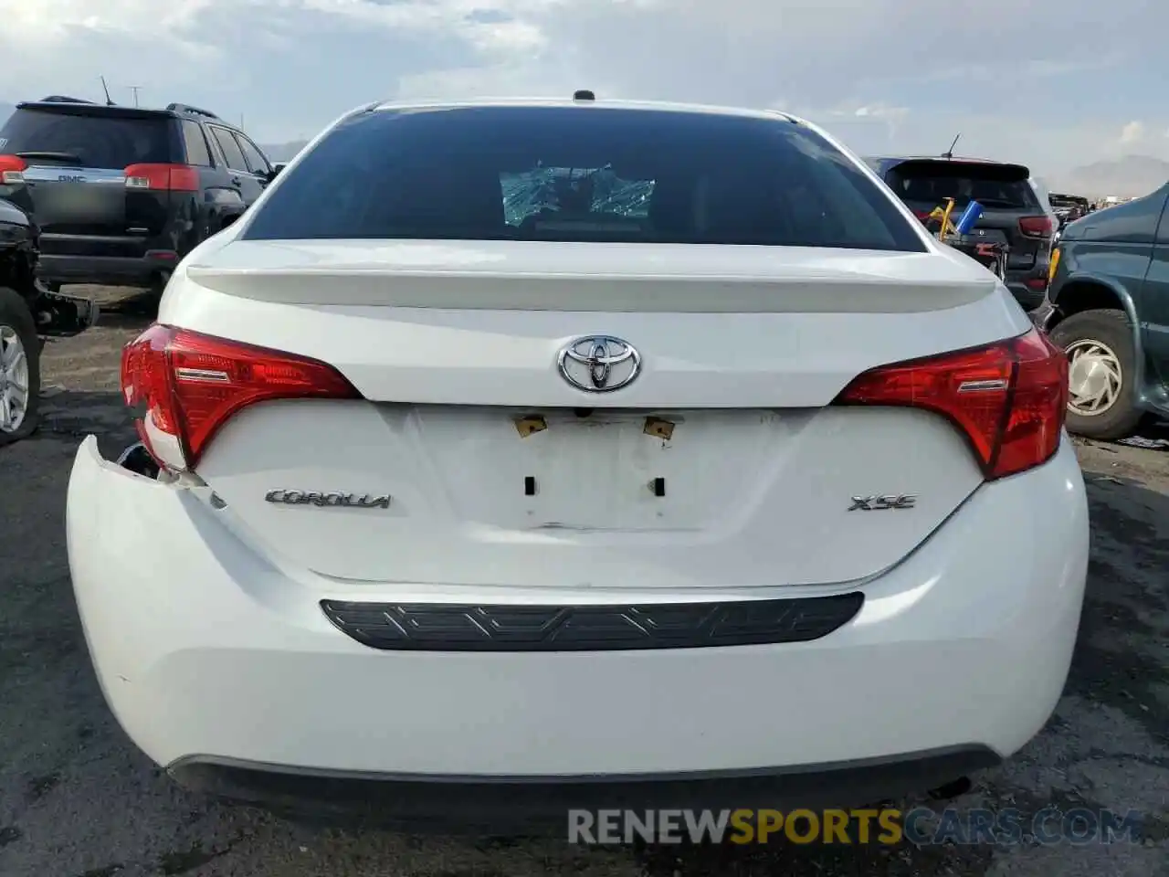 6 Photograph of a damaged car 2T1BURHE0KC186522 TOYOTA COROLLA 2019