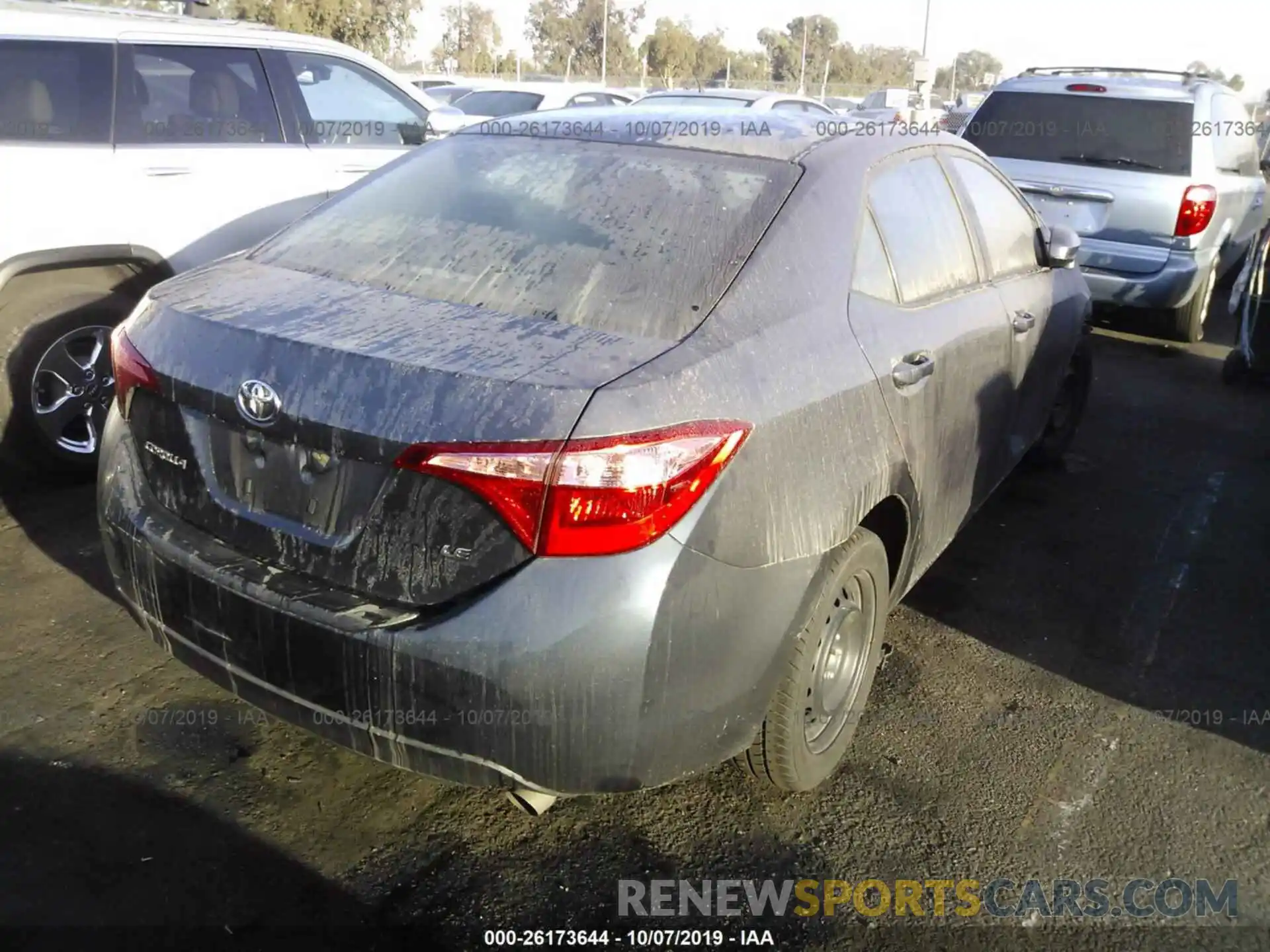 4 Photograph of a damaged car 2T1BURHE0KC186794 TOYOTA COROLLA 2019