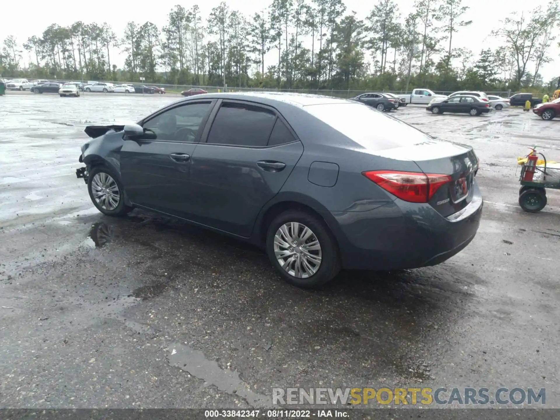 3 Photograph of a damaged car 2T1BURHE0KC187296 TOYOTA COROLLA 2019