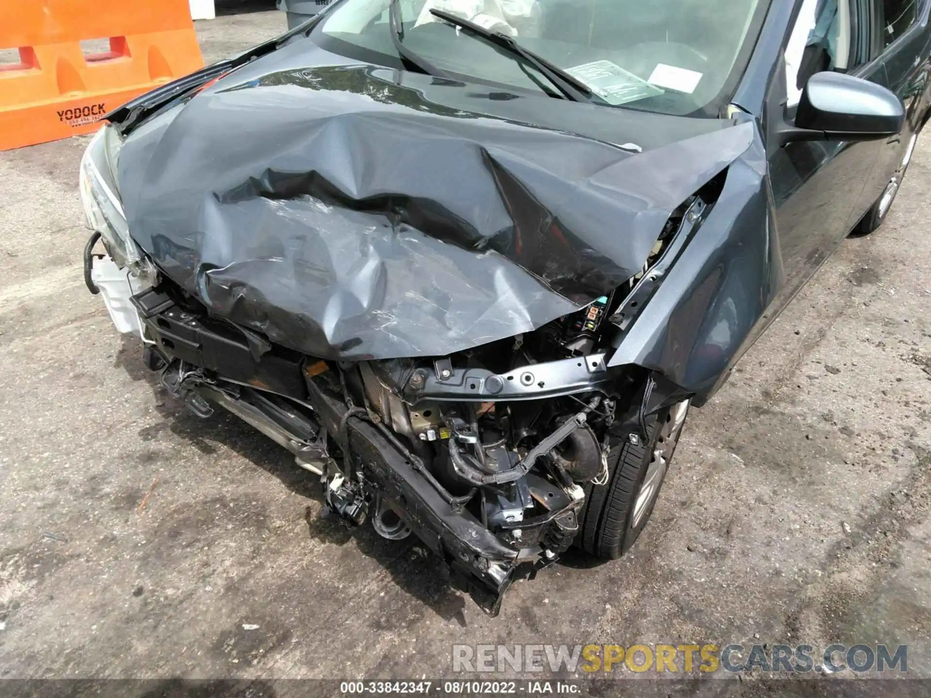 6 Photograph of a damaged car 2T1BURHE0KC187296 TOYOTA COROLLA 2019