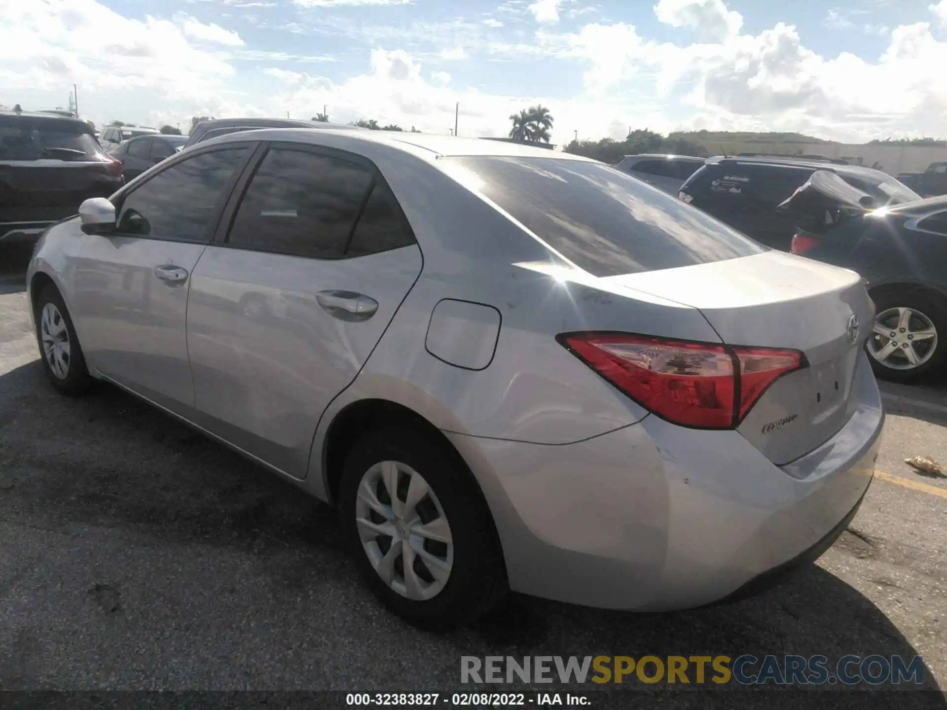 3 Photograph of a damaged car 2T1BURHE0KC188769 TOYOTA COROLLA 2019