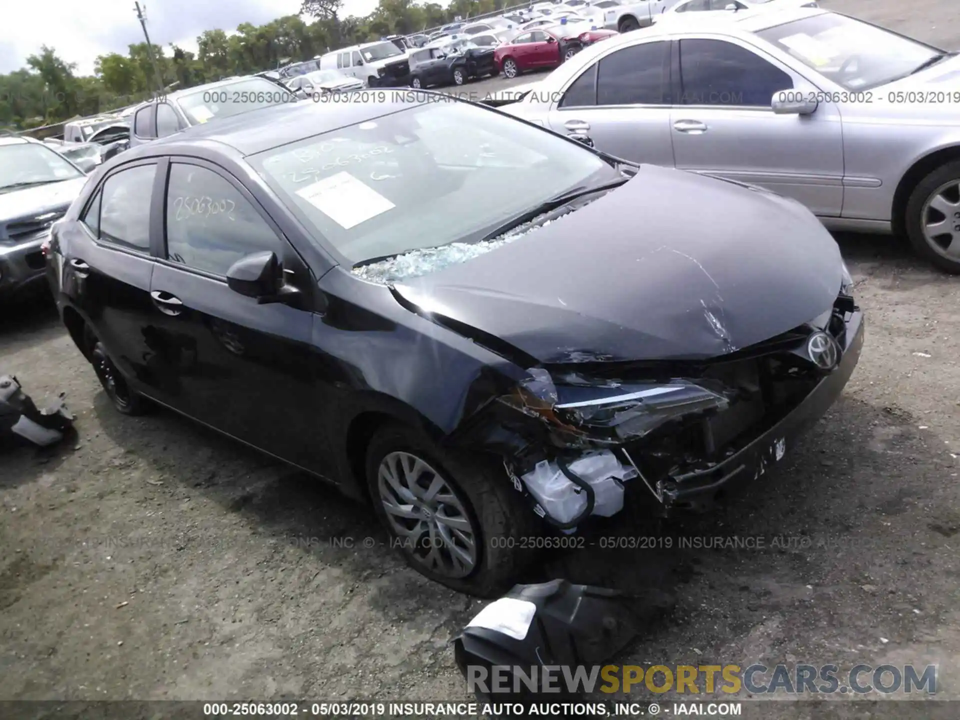 1 Photograph of a damaged car 2T1BURHE0KC189579 TOYOTA COROLLA 2019