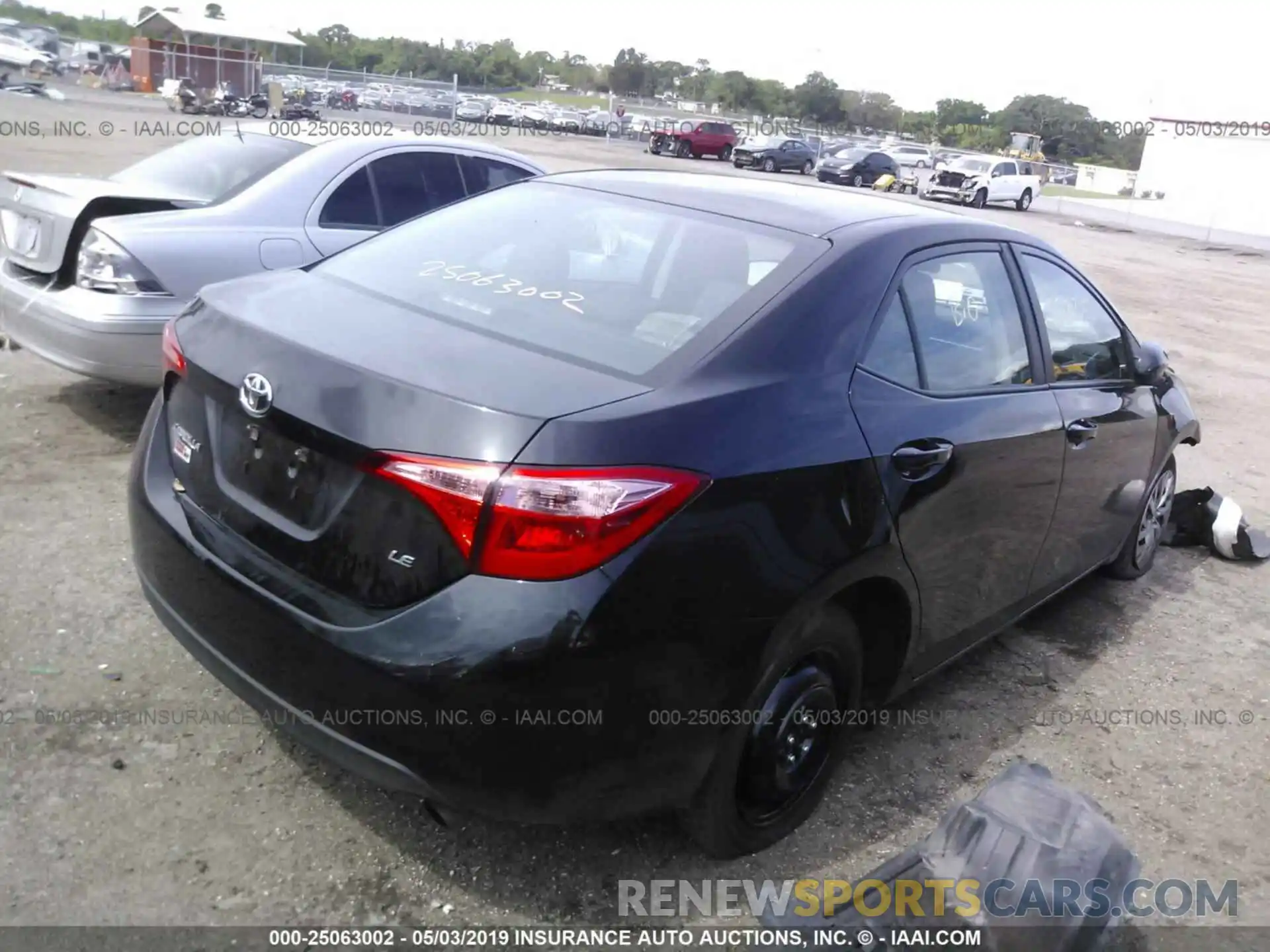 4 Photograph of a damaged car 2T1BURHE0KC189579 TOYOTA COROLLA 2019