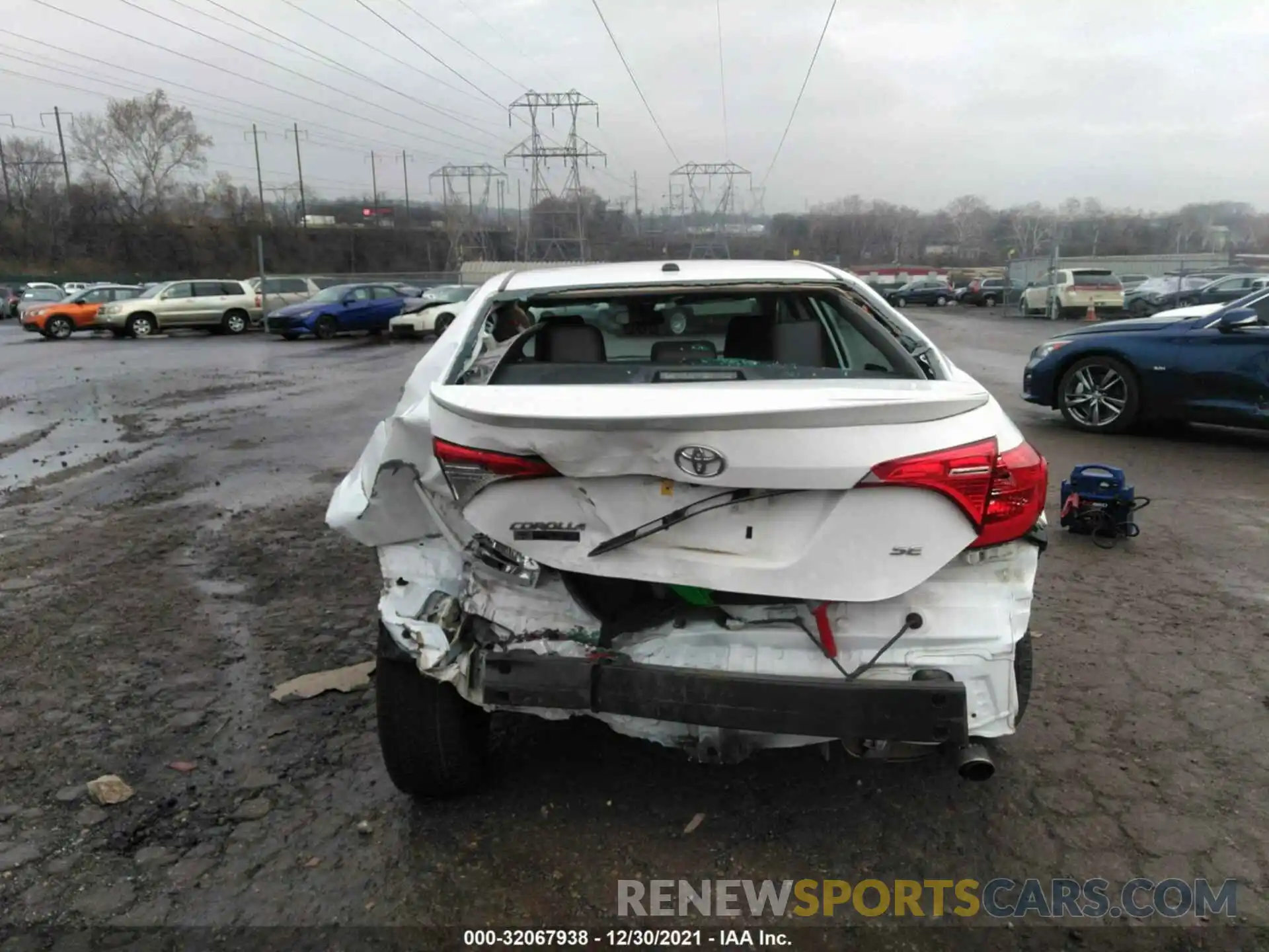 6 Photograph of a damaged car 2T1BURHE0KC189663 TOYOTA COROLLA 2019