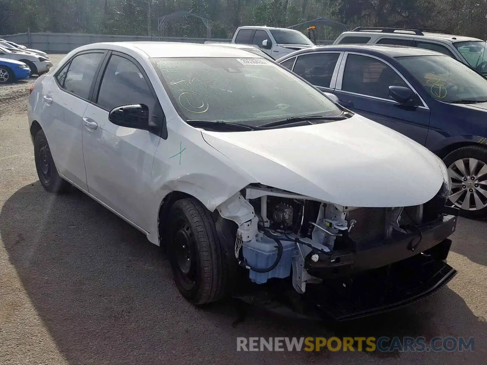 1 Photograph of a damaged car 2T1BURHE0KC190957 TOYOTA COROLLA 2019