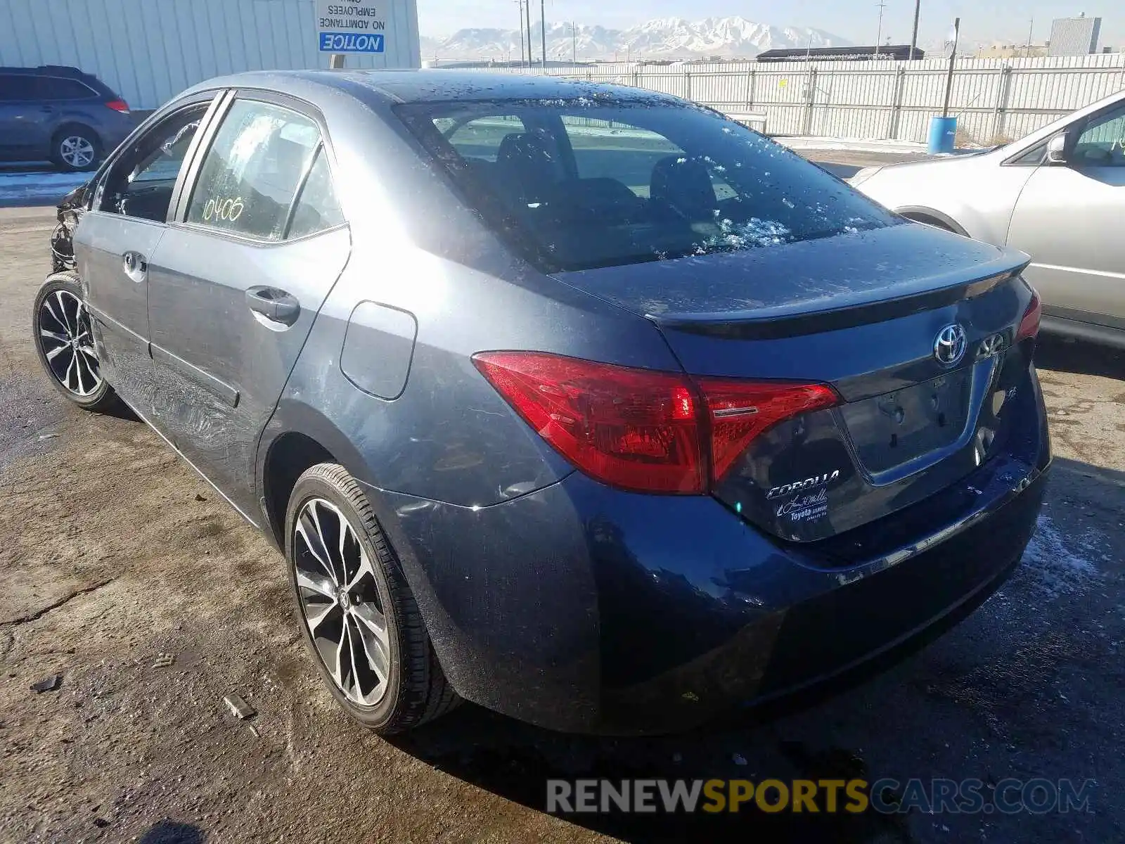 3 Photograph of a damaged car 2T1BURHE0KC191235 TOYOTA COROLLA 2019