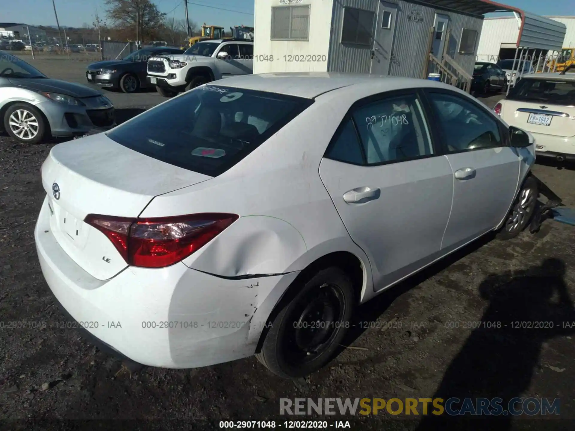 4 Photograph of a damaged car 2T1BURHE0KC192465 TOYOTA COROLLA 2019