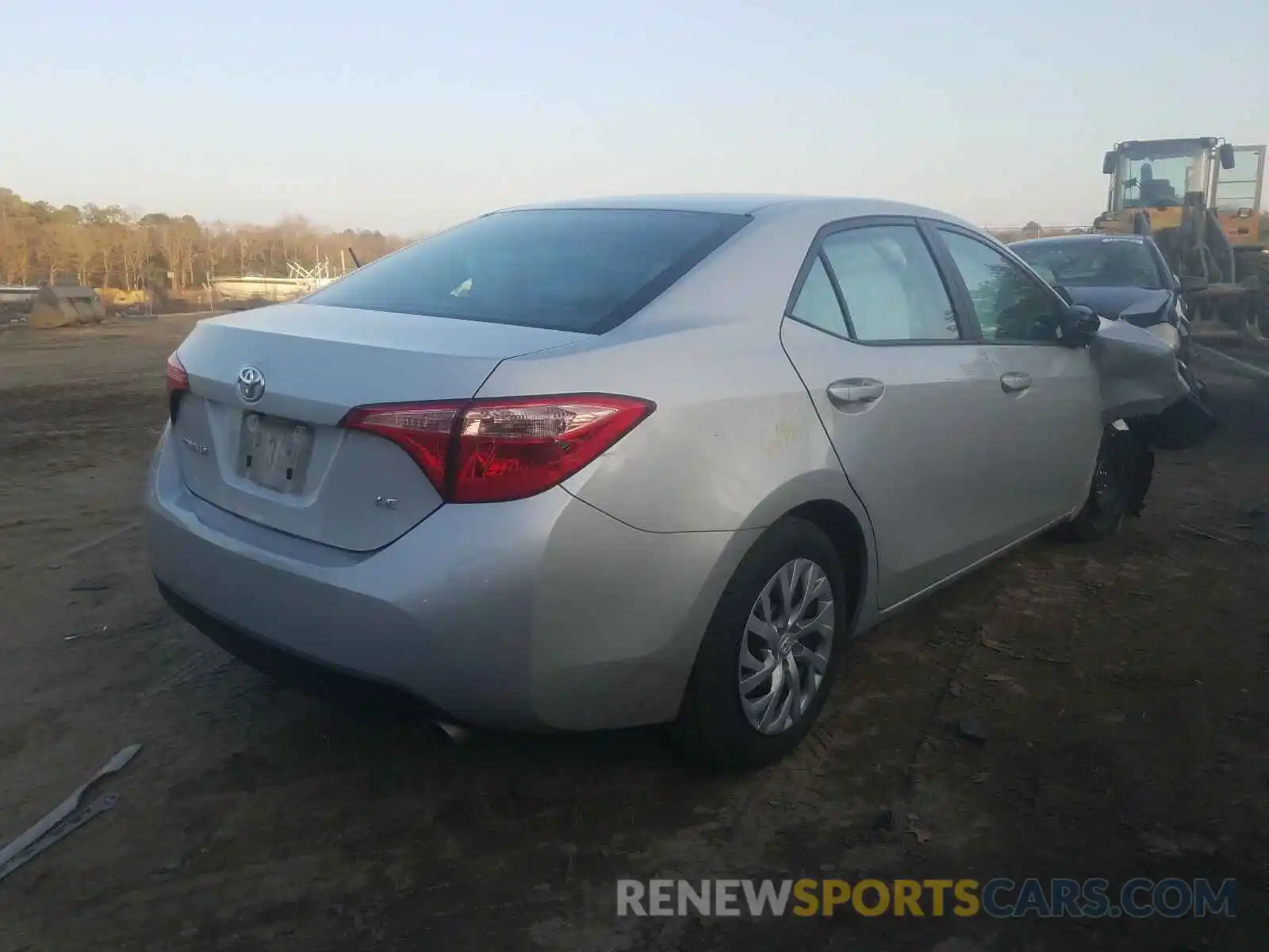 4 Photograph of a damaged car 2T1BURHE0KC193602 TOYOTA COROLLA 2019