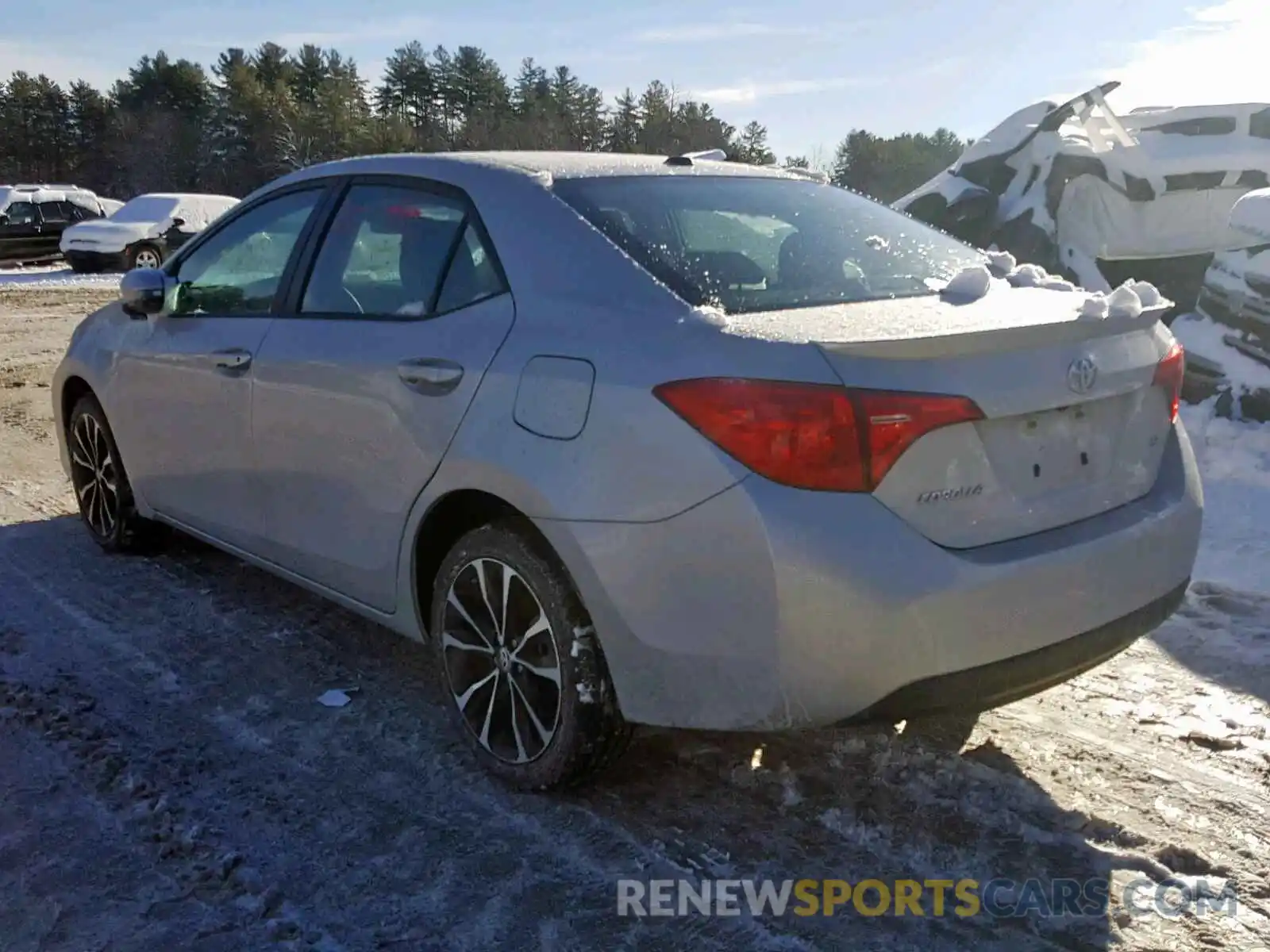 3 Photograph of a damaged car 2T1BURHE0KC194359 TOYOTA COROLLA 2019