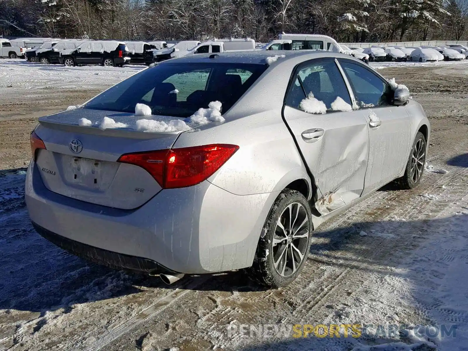 4 Photograph of a damaged car 2T1BURHE0KC194359 TOYOTA COROLLA 2019