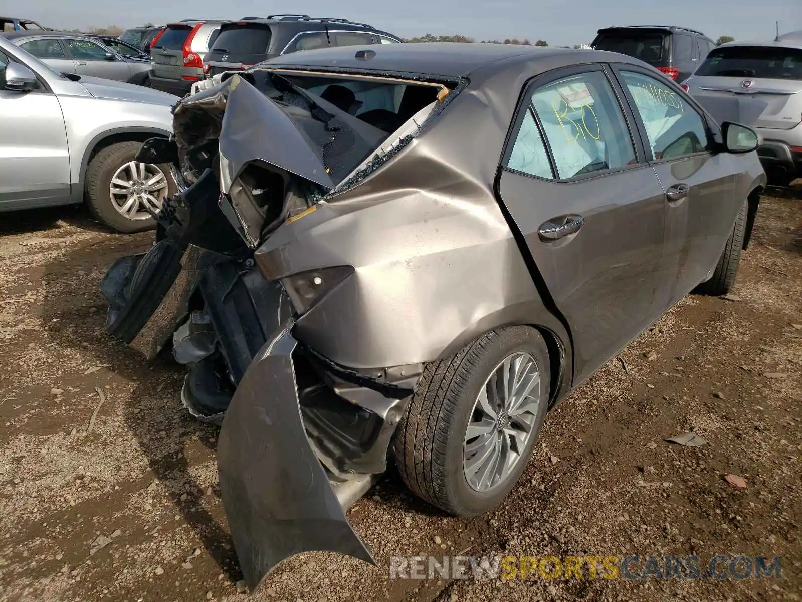 4 Photograph of a damaged car 2T1BURHE0KC194510 TOYOTA COROLLA 2019