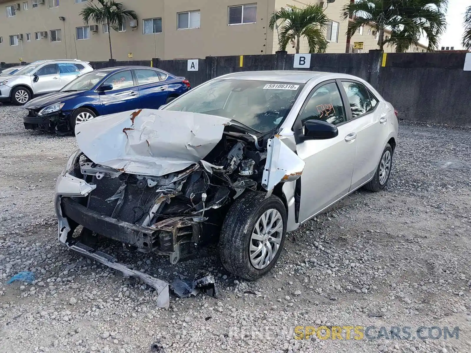 2 Photograph of a damaged car 2T1BURHE0KC194796 TOYOTA COROLLA 2019