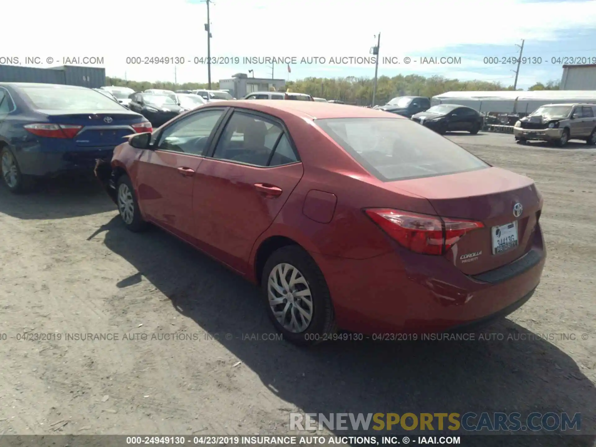 3 Photograph of a damaged car 2T1BURHE0KC195060 TOYOTA COROLLA 2019