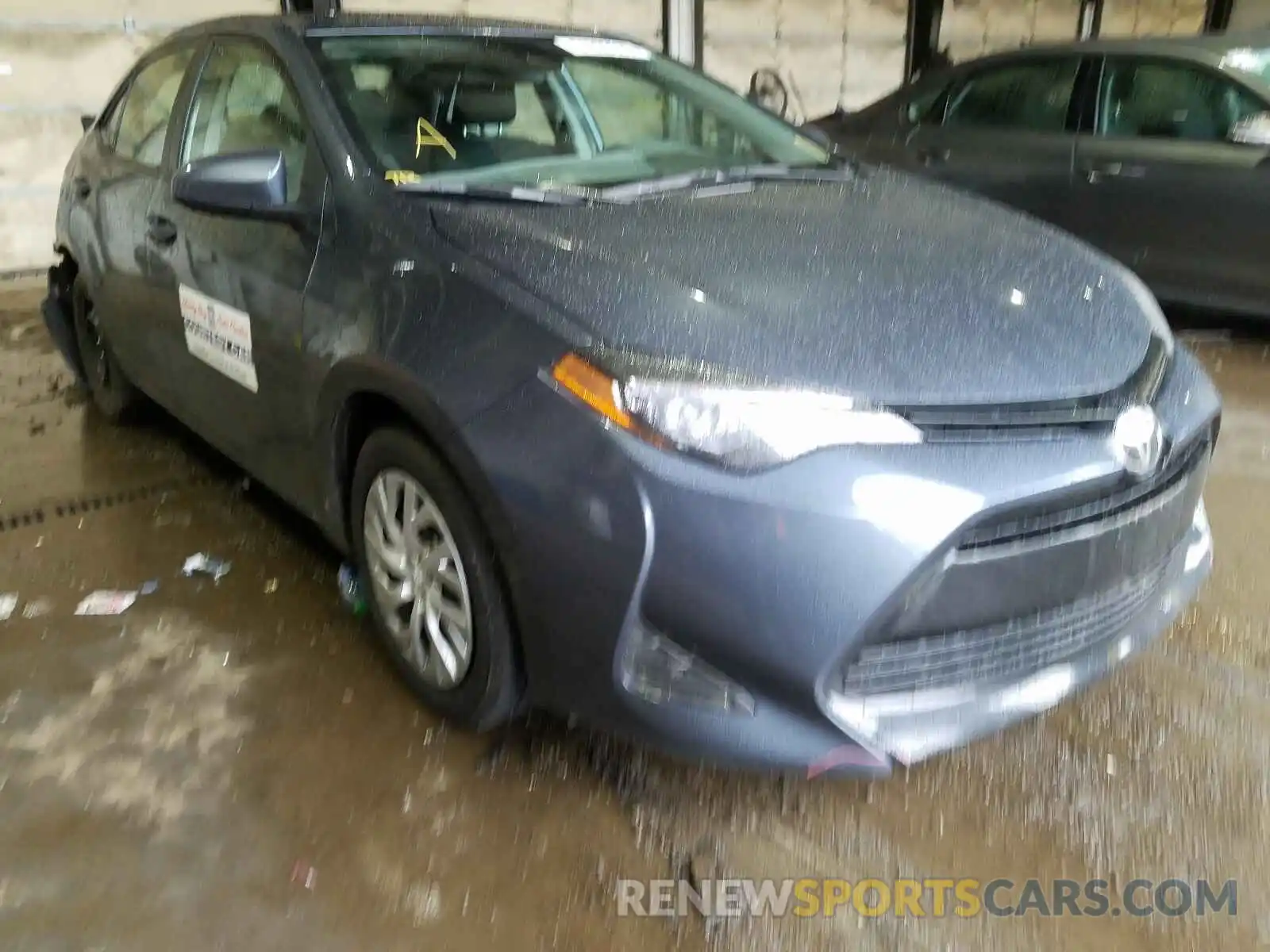 1 Photograph of a damaged car 2T1BURHE0KC197052 TOYOTA COROLLA 2019