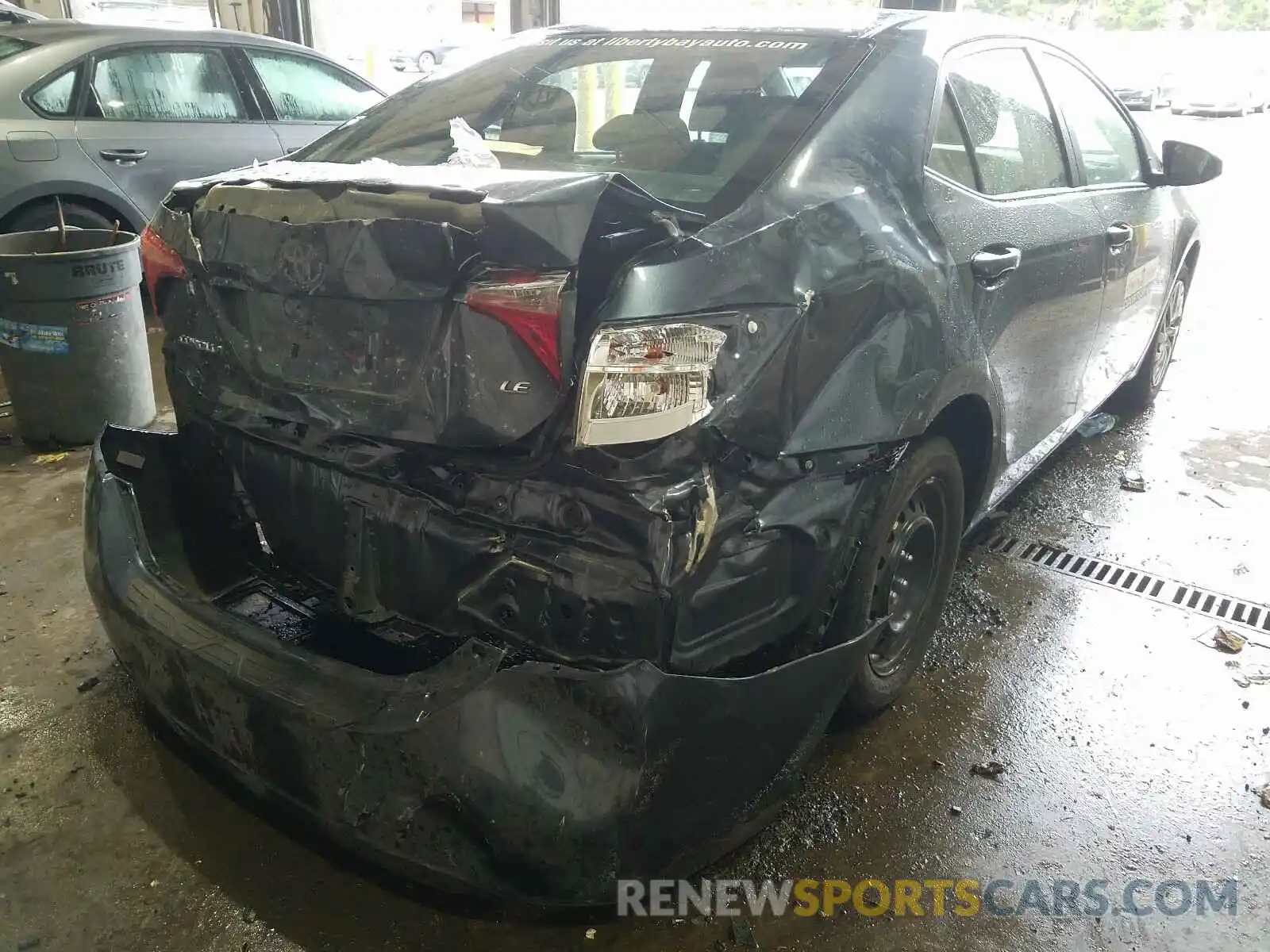 4 Photograph of a damaged car 2T1BURHE0KC197052 TOYOTA COROLLA 2019