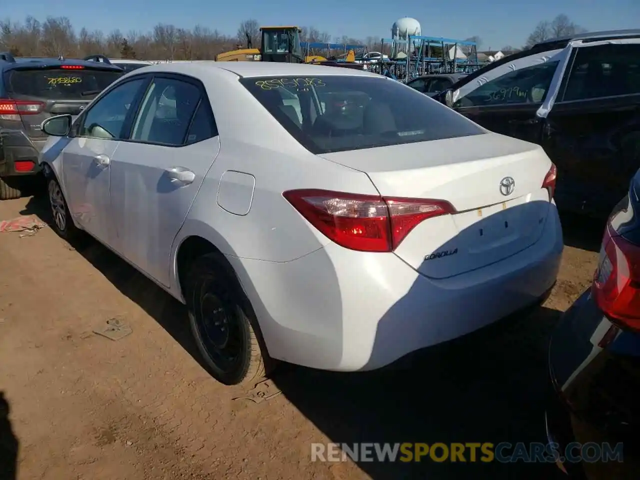 3 Photograph of a damaged car 2T1BURHE0KC197133 TOYOTA COROLLA 2019