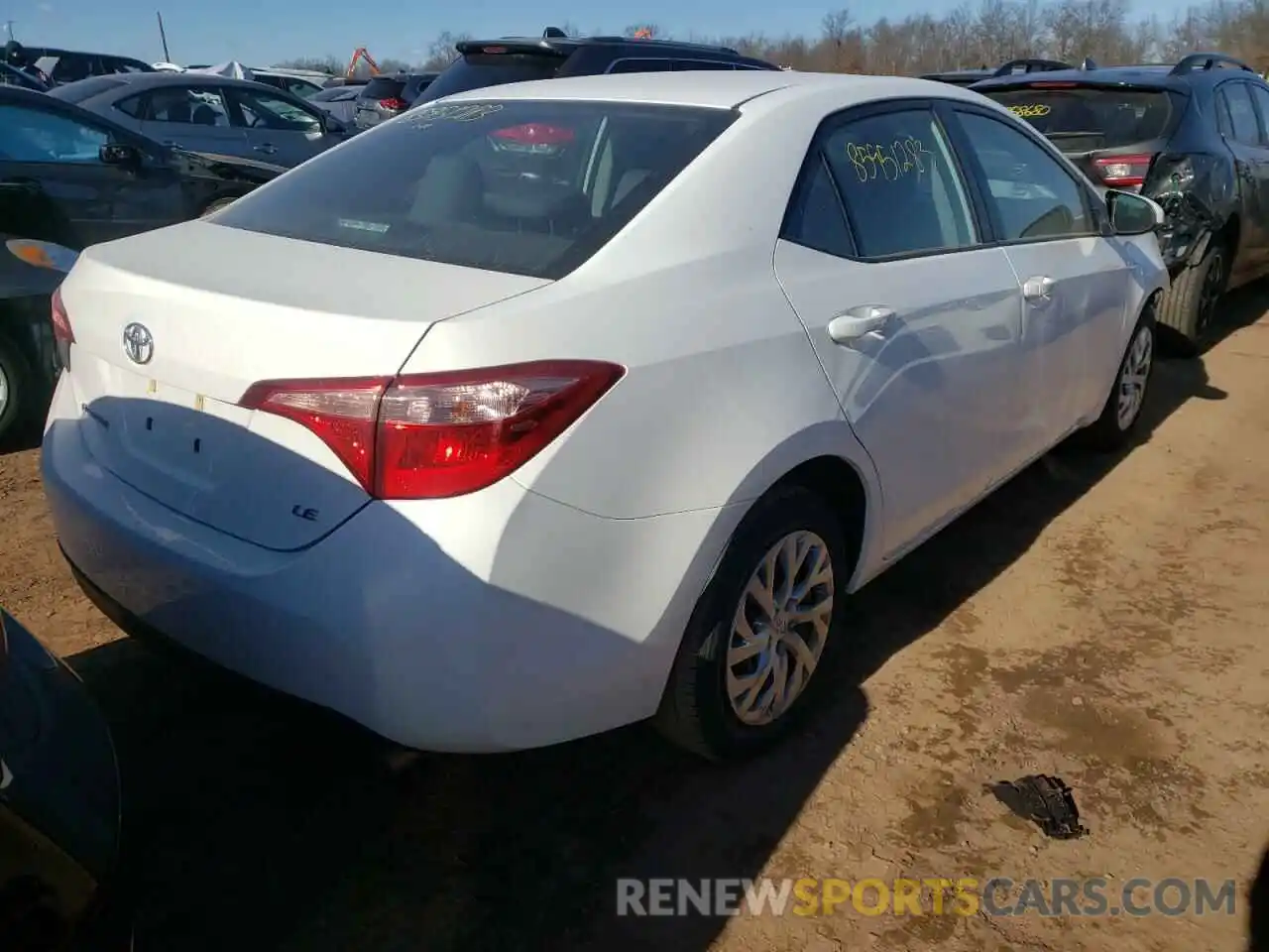 4 Photograph of a damaged car 2T1BURHE0KC197133 TOYOTA COROLLA 2019