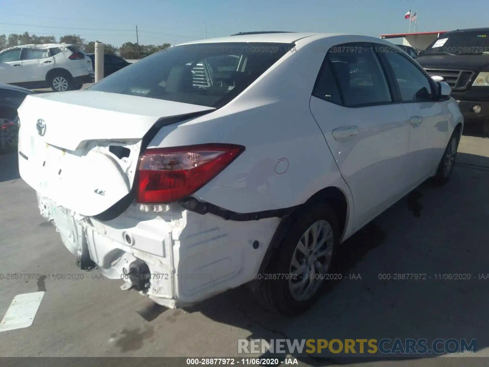 4 Photograph of a damaged car 2T1BURHE0KC198654 TOYOTA COROLLA 2019