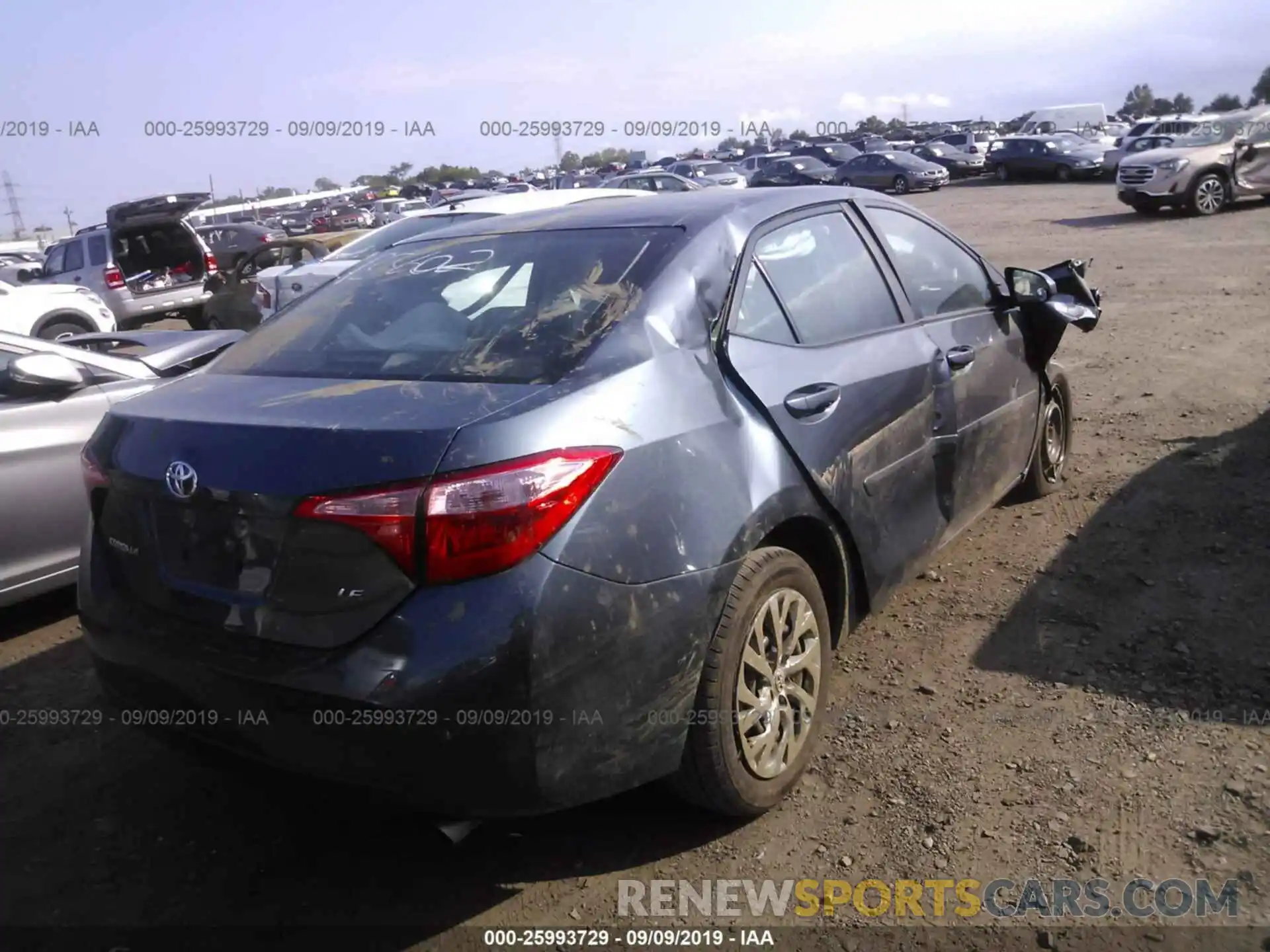 4 Photograph of a damaged car 2T1BURHE0KC198685 TOYOTA COROLLA 2019