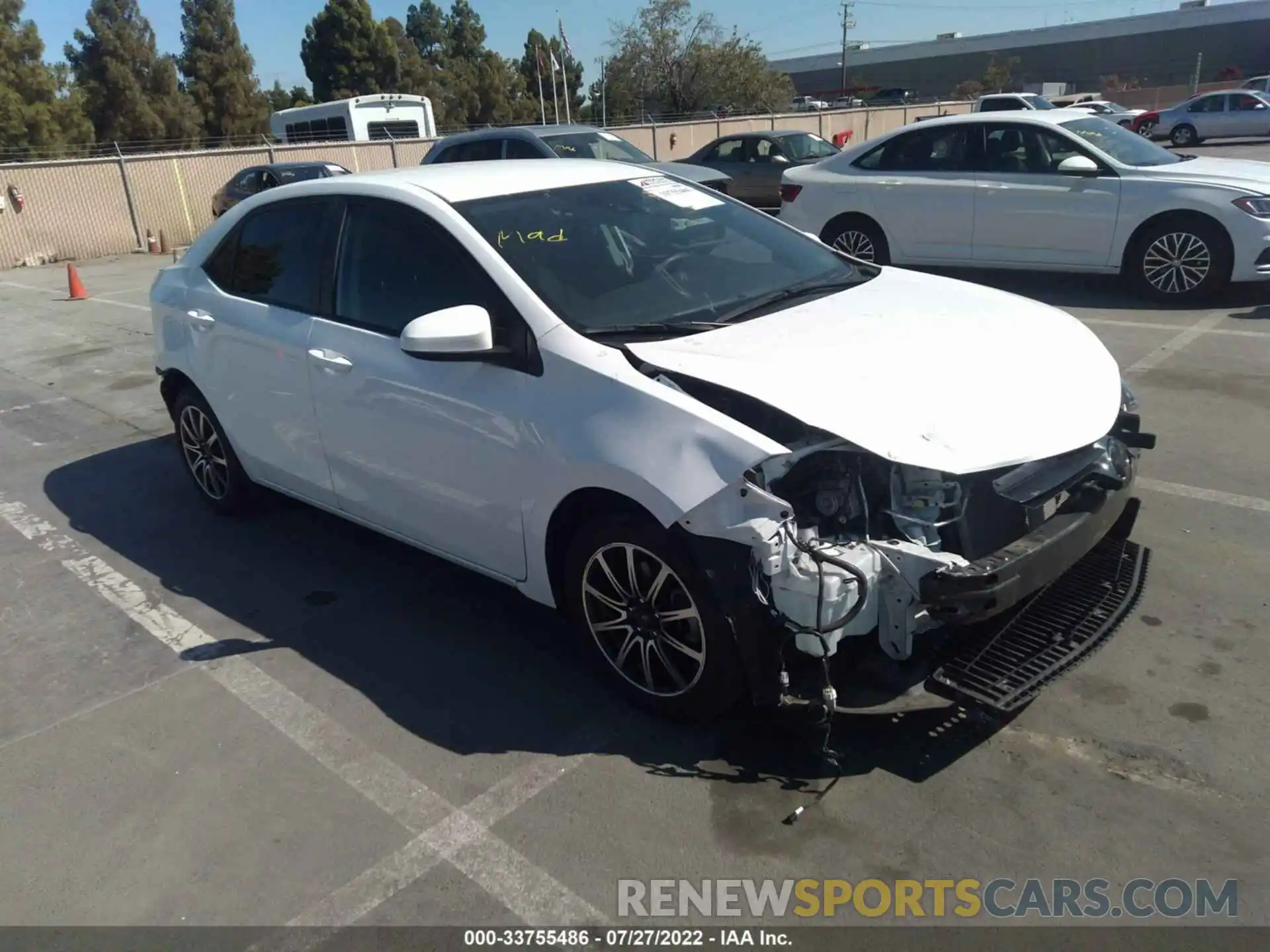 1 Photograph of a damaged car 2T1BURHE0KC199223 TOYOTA COROLLA 2019