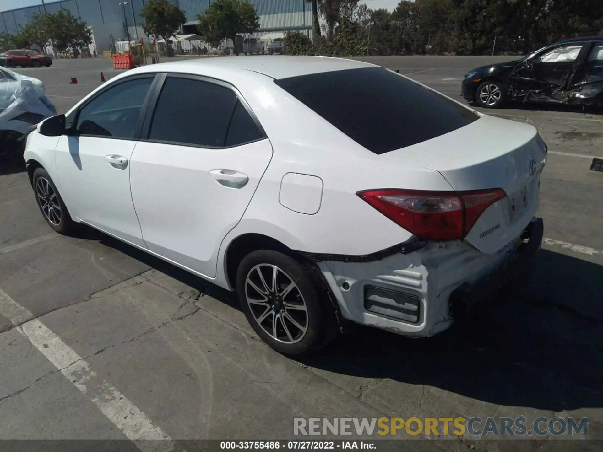 3 Photograph of a damaged car 2T1BURHE0KC199223 TOYOTA COROLLA 2019