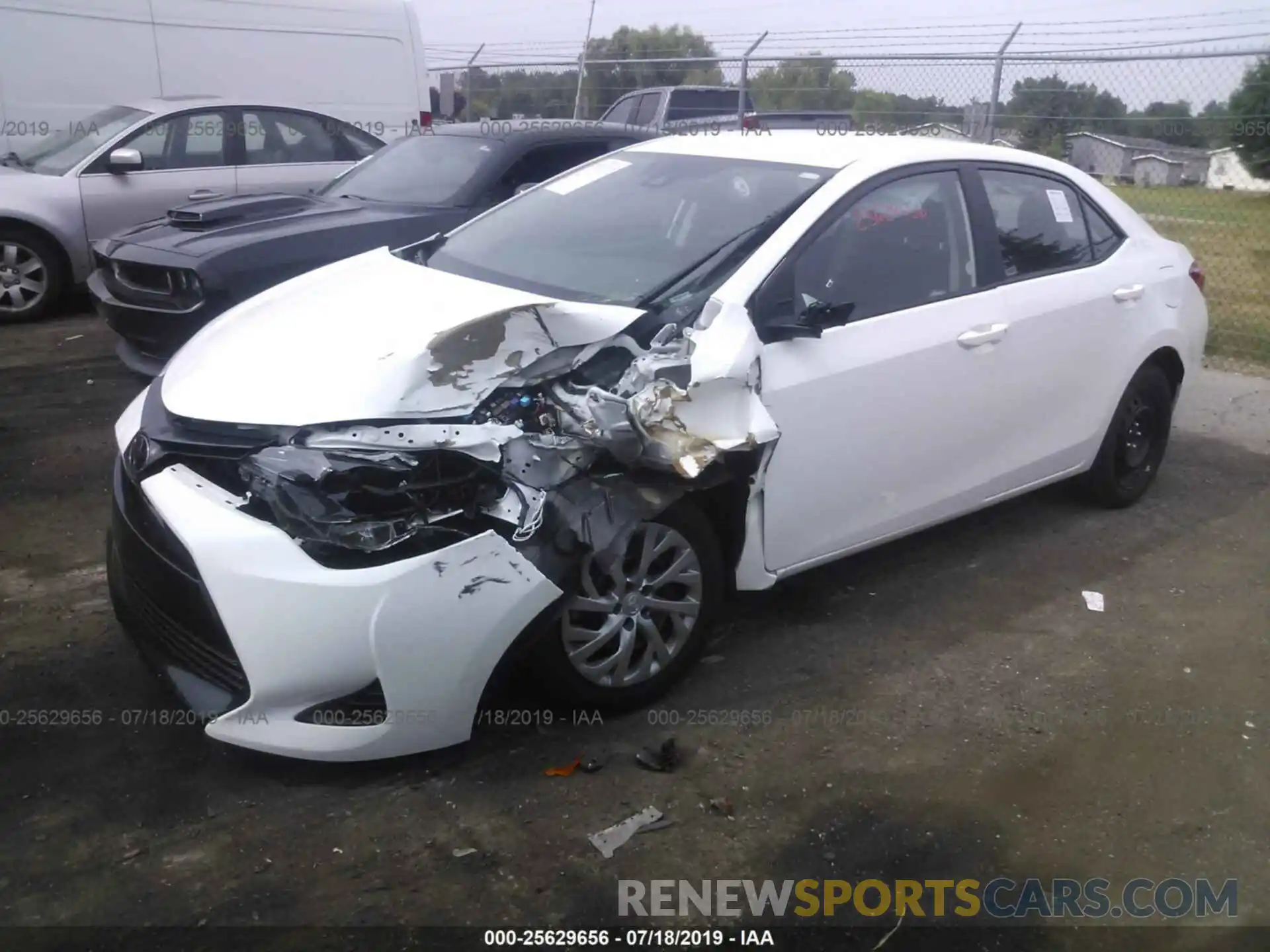 2 Photograph of a damaged car 2T1BURHE0KC199366 TOYOTA COROLLA 2019