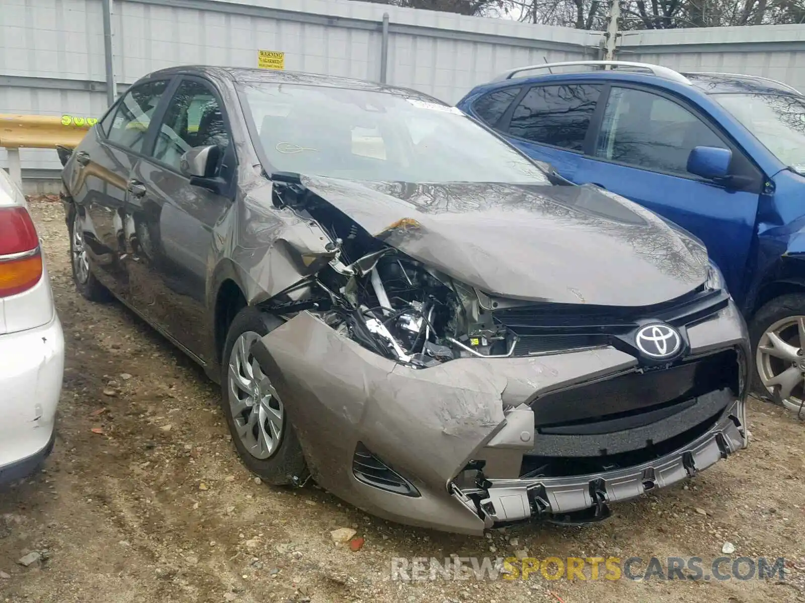 1 Photograph of a damaged car 2T1BURHE0KC200130 TOYOTA COROLLA 2019