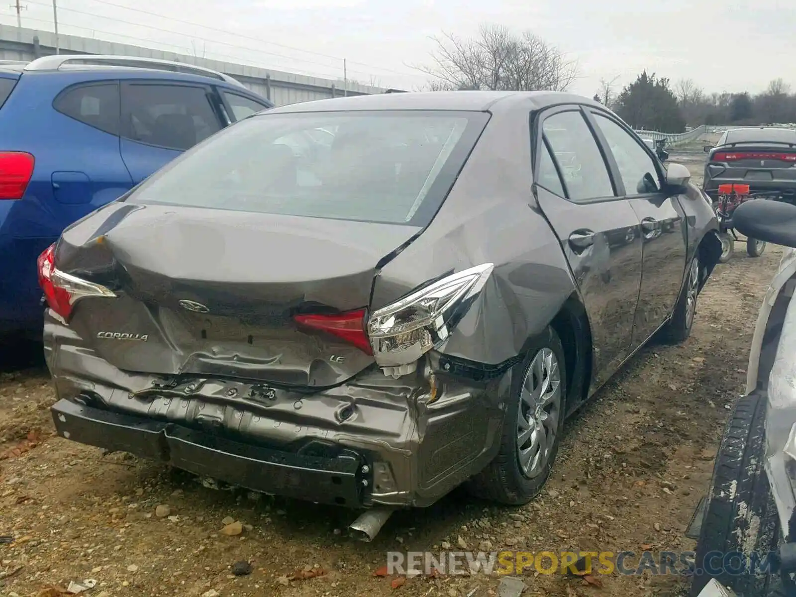 4 Photograph of a damaged car 2T1BURHE0KC200130 TOYOTA COROLLA 2019