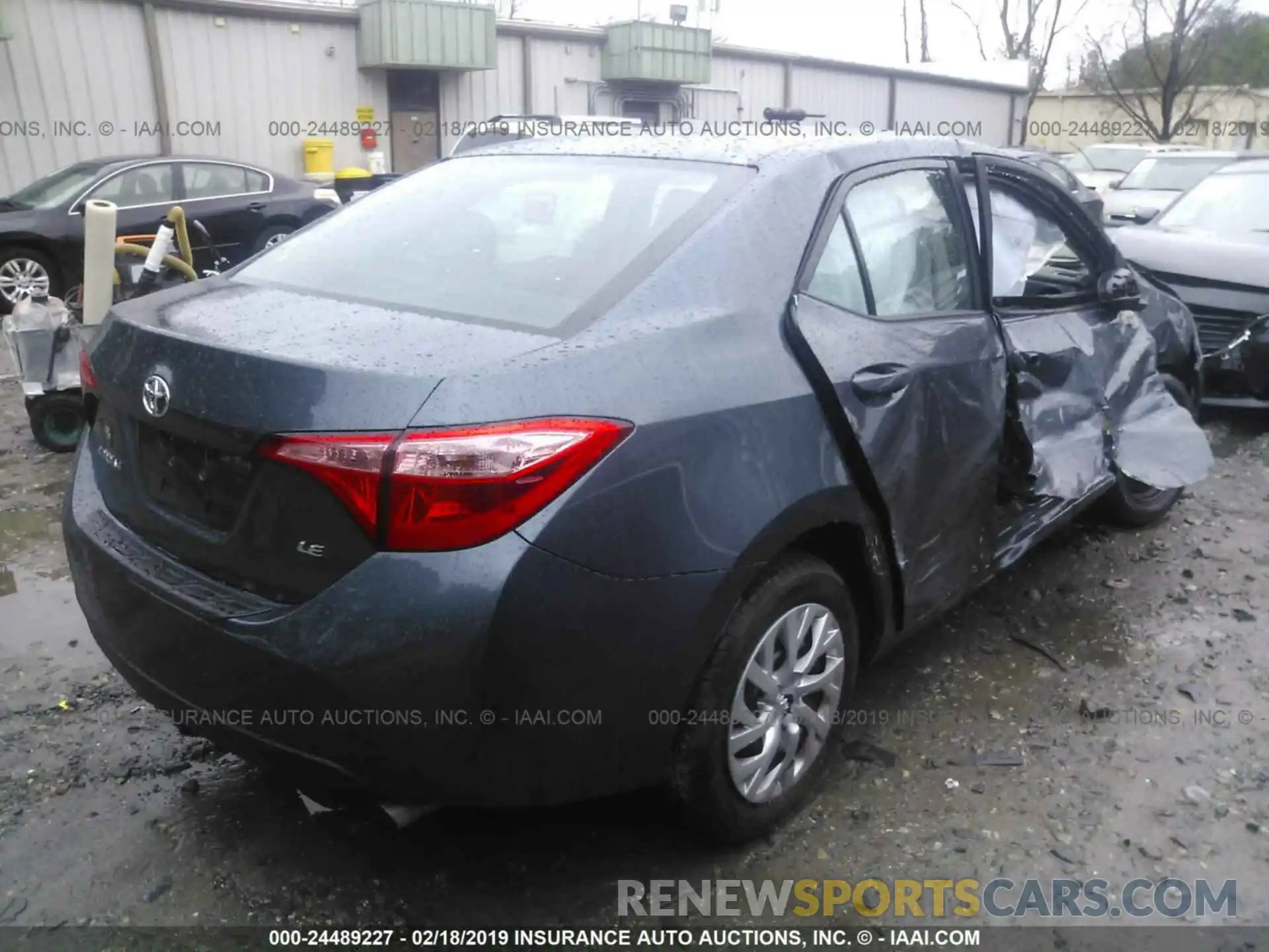 4 Photograph of a damaged car 2T1BURHE0KC200287 TOYOTA COROLLA 2019