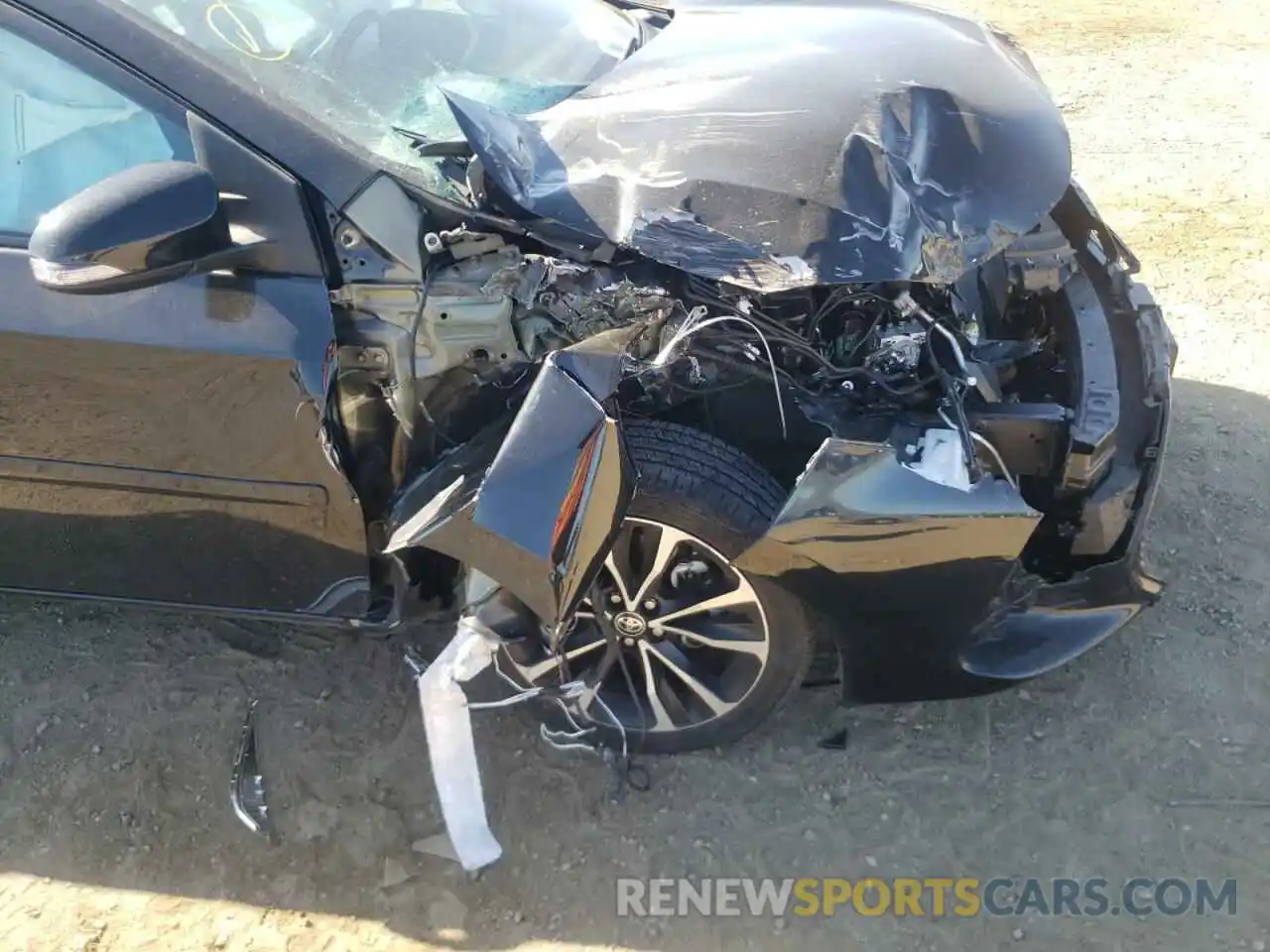 9 Photograph of a damaged car 2T1BURHE0KC200841 TOYOTA COROLLA 2019