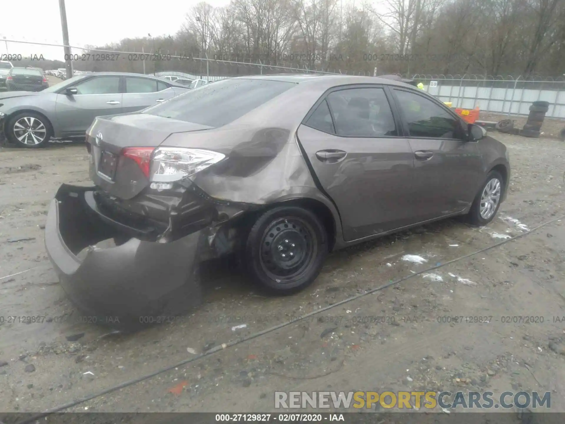 4 Photograph of a damaged car 2T1BURHE0KC201388 TOYOTA COROLLA 2019