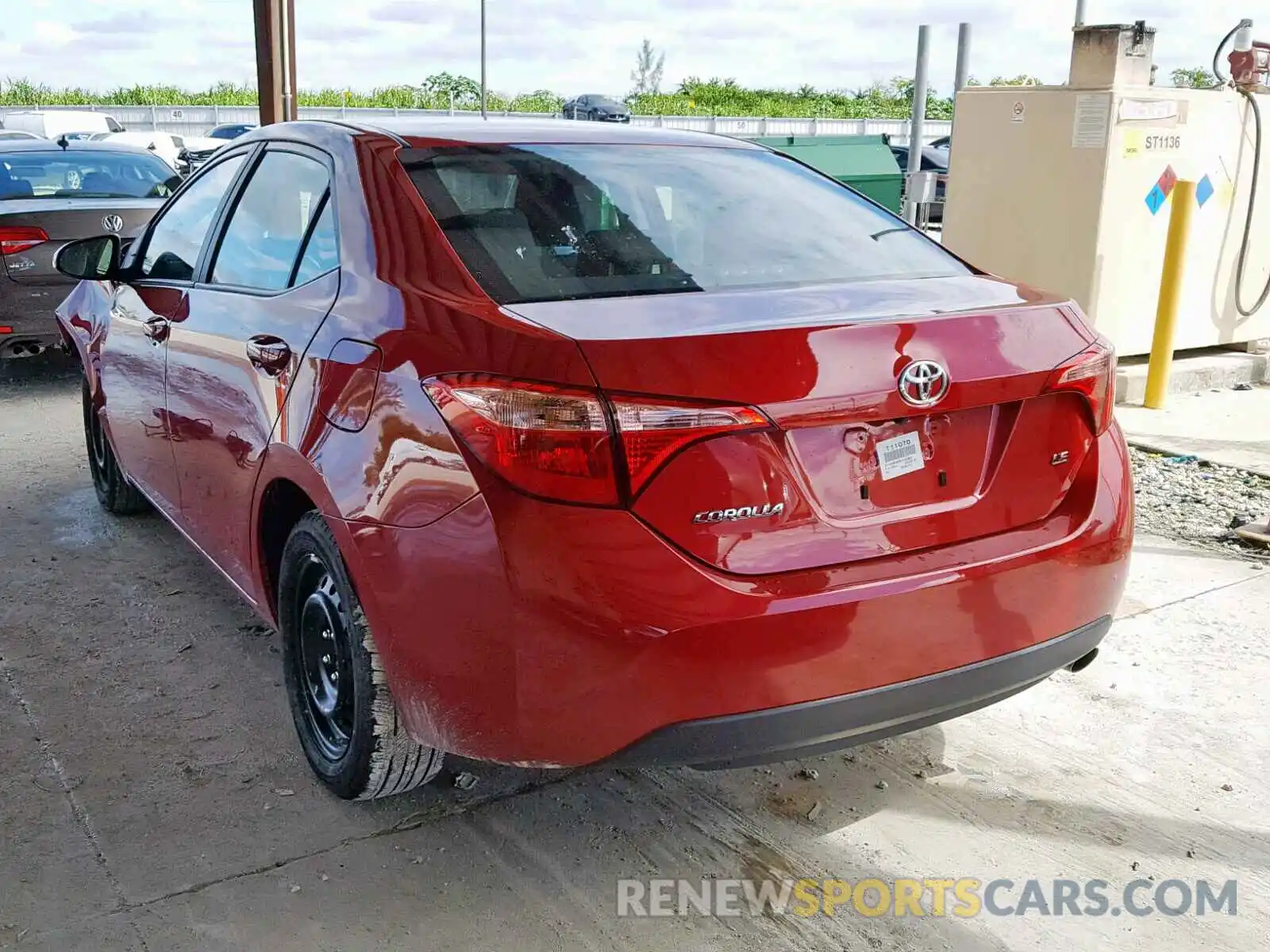 3 Photograph of a damaged car 2T1BURHE0KC202864 TOYOTA COROLLA 2019