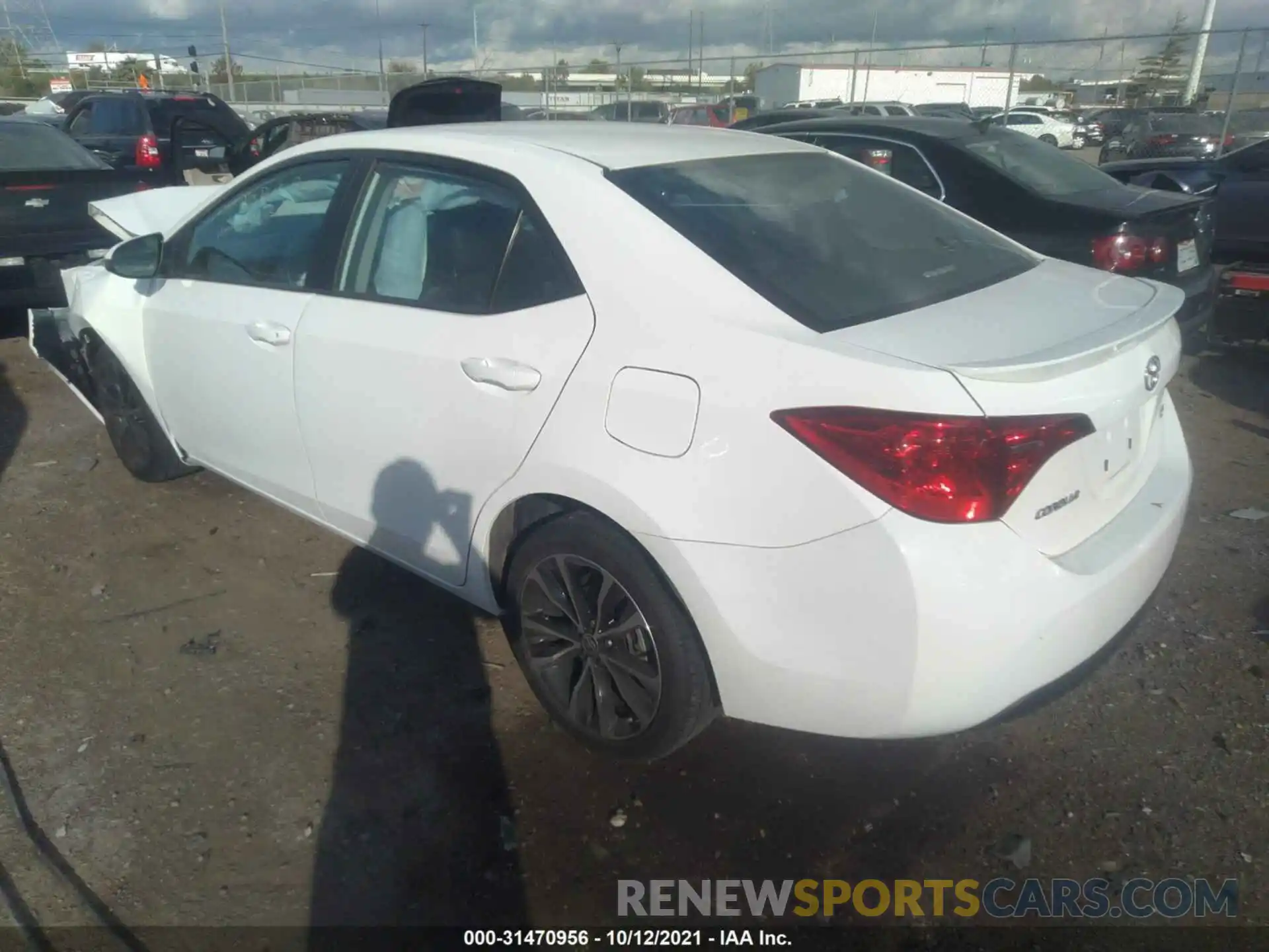 3 Photograph of a damaged car 2T1BURHE0KC204940 TOYOTA COROLLA 2019