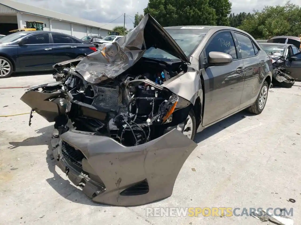 2 Photograph of a damaged car 2T1BURHE0KC205540 TOYOTA COROLLA 2019