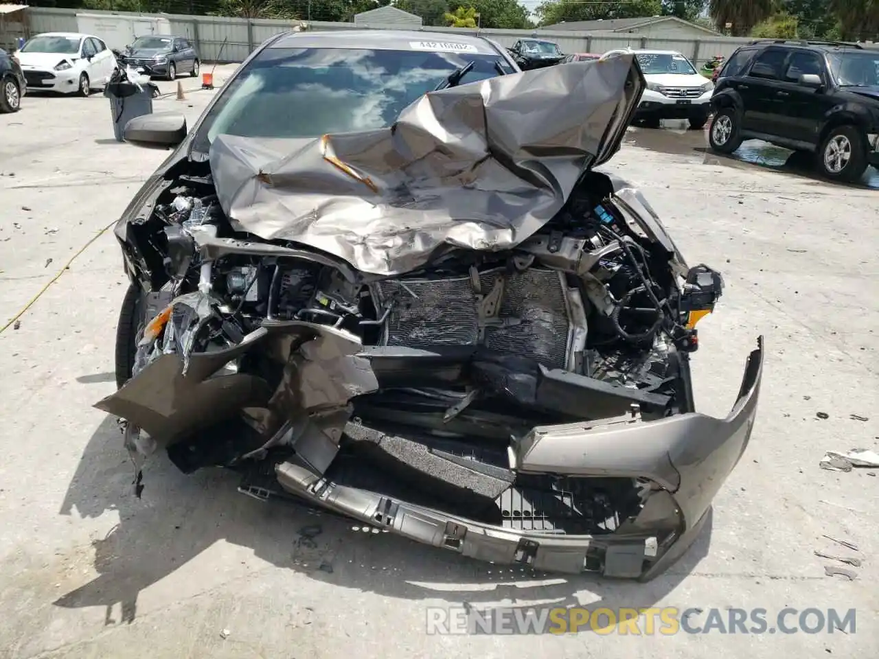 7 Photograph of a damaged car 2T1BURHE0KC205540 TOYOTA COROLLA 2019