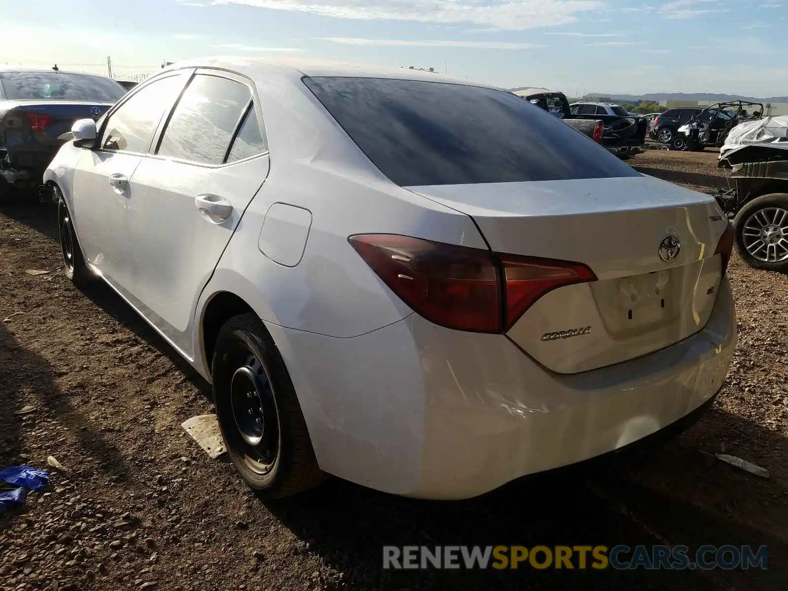 3 Photograph of a damaged car 2T1BURHE0KC206560 TOYOTA COROLLA 2019