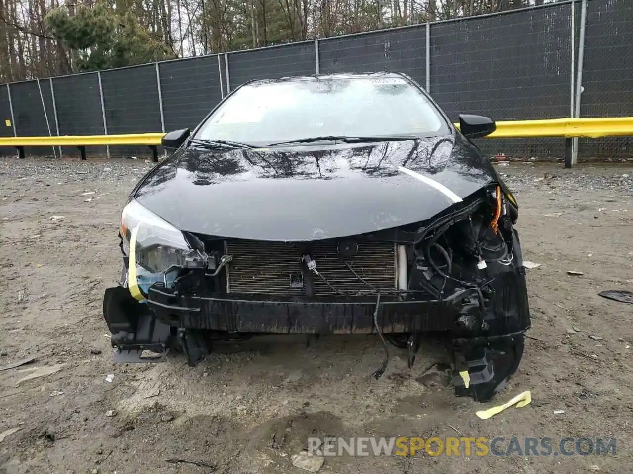 9 Photograph of a damaged car 2T1BURHE0KC206851 TOYOTA COROLLA 2019