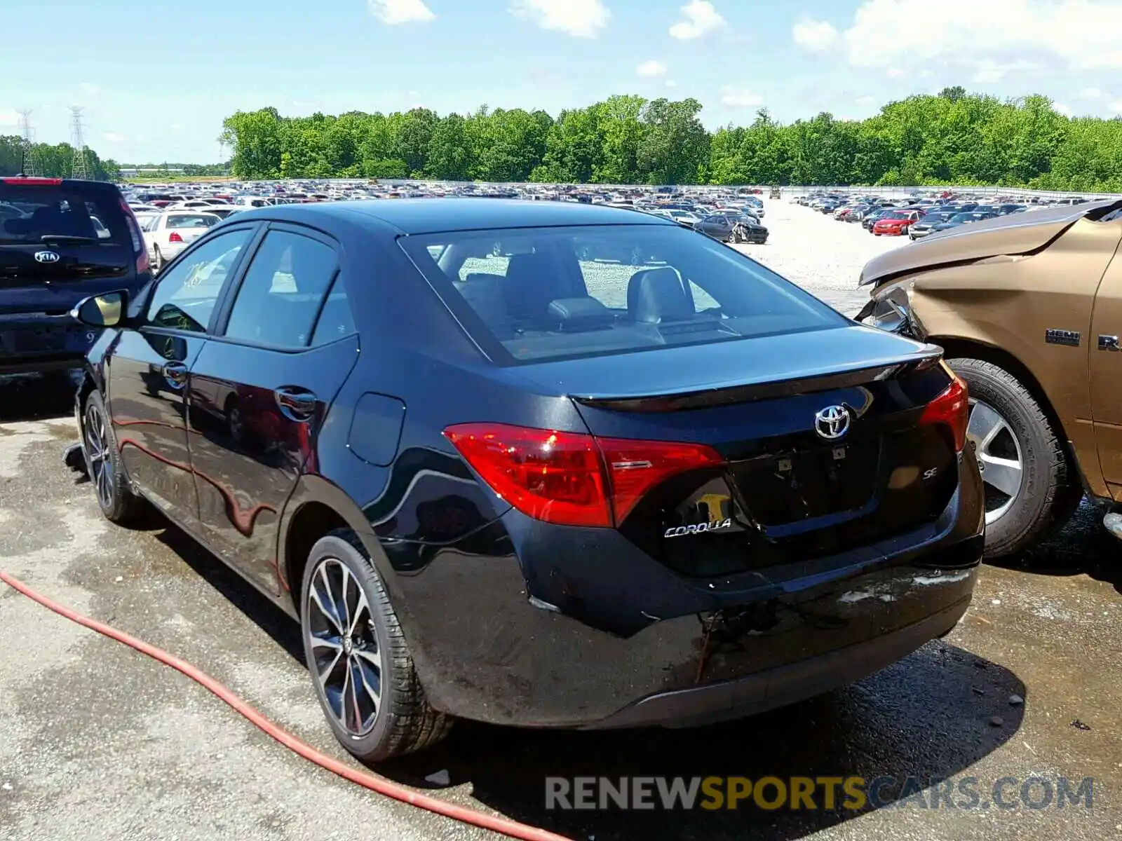 3 Photograph of a damaged car 2T1BURHE0KC207708 TOYOTA COROLLA 2019