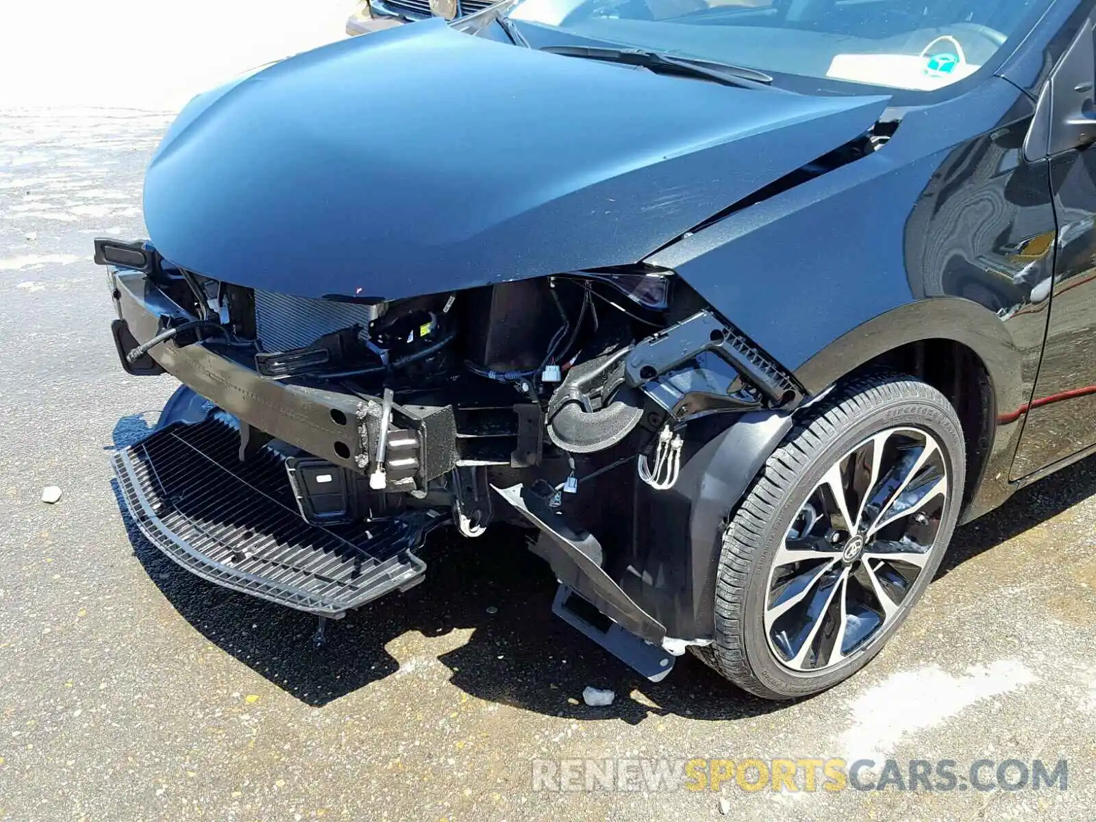 9 Photograph of a damaged car 2T1BURHE0KC207708 TOYOTA COROLLA 2019