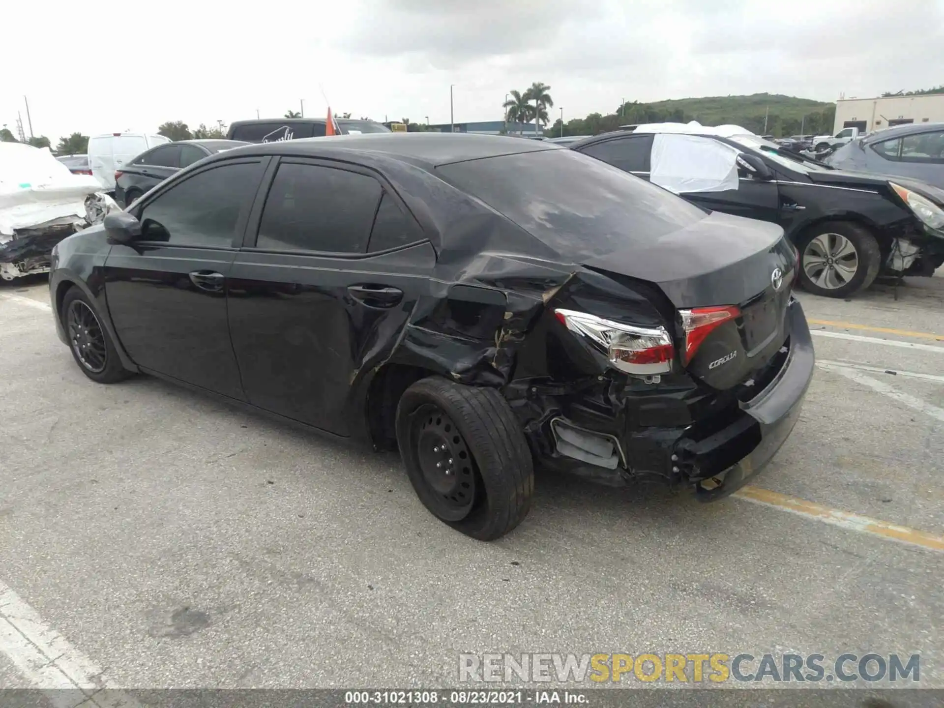 3 Photograph of a damaged car 2T1BURHE0KC209362 TOYOTA COROLLA 2019