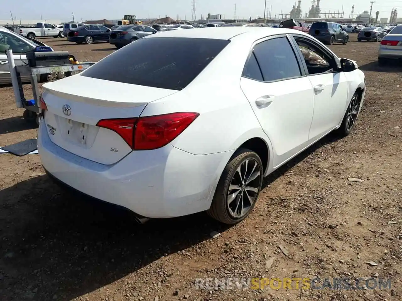 3 Photograph of a damaged car 2T1BURHE0KC210141 TOYOTA COROLLA 2019