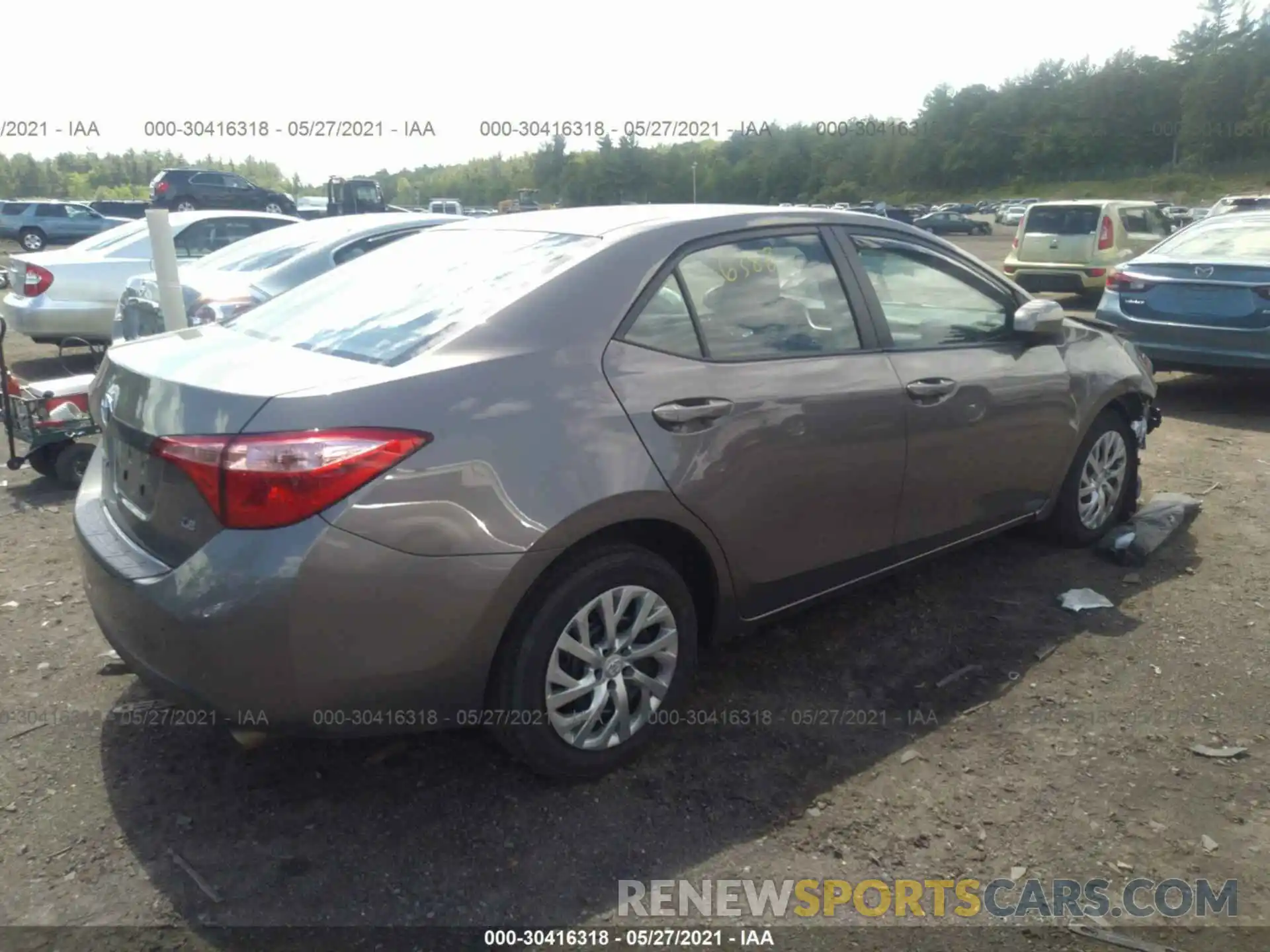 4 Photograph of a damaged car 2T1BURHE0KC210379 TOYOTA COROLLA 2019