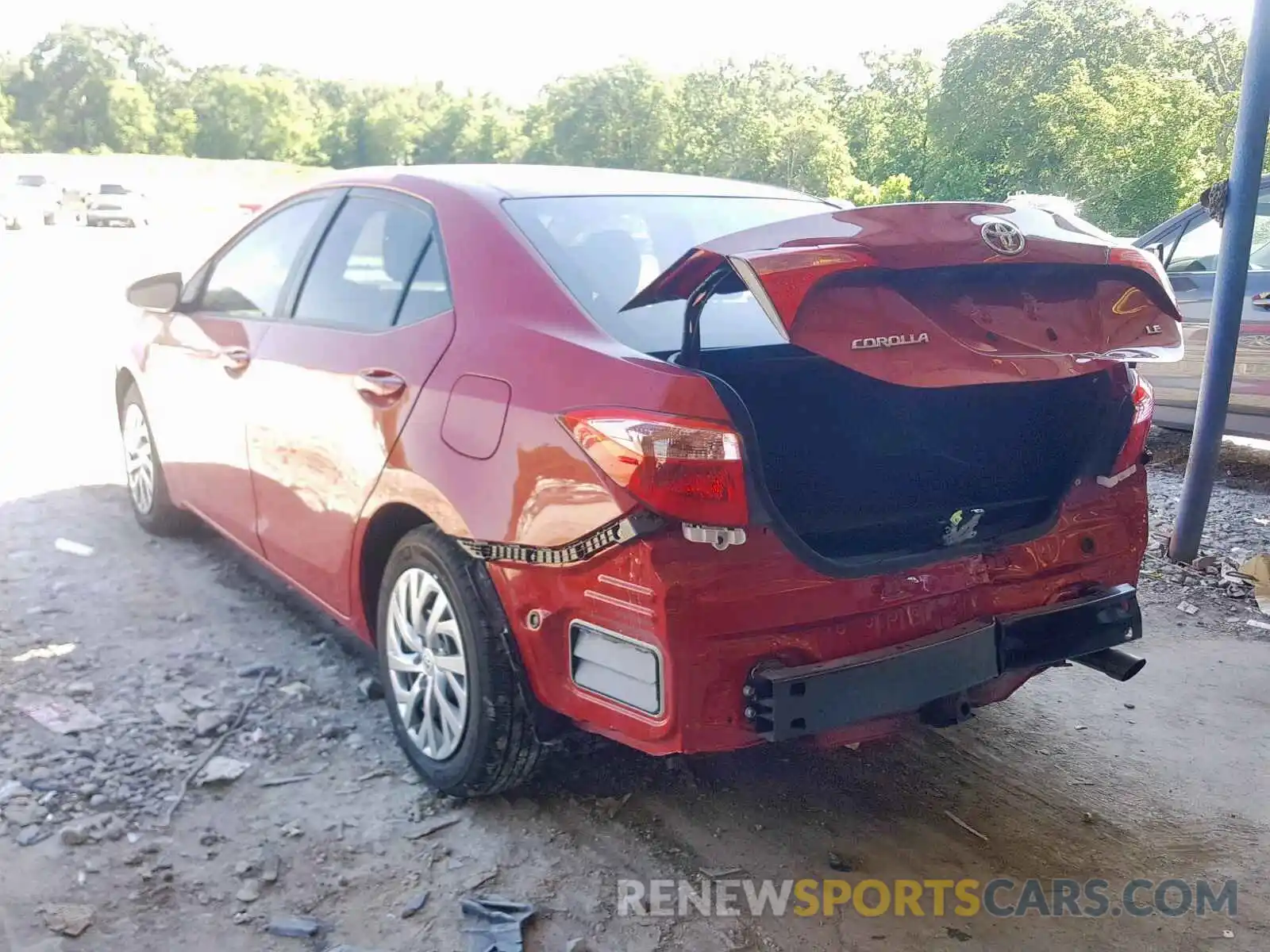 3 Photograph of a damaged car 2T1BURHE0KC210592 TOYOTA COROLLA 2019