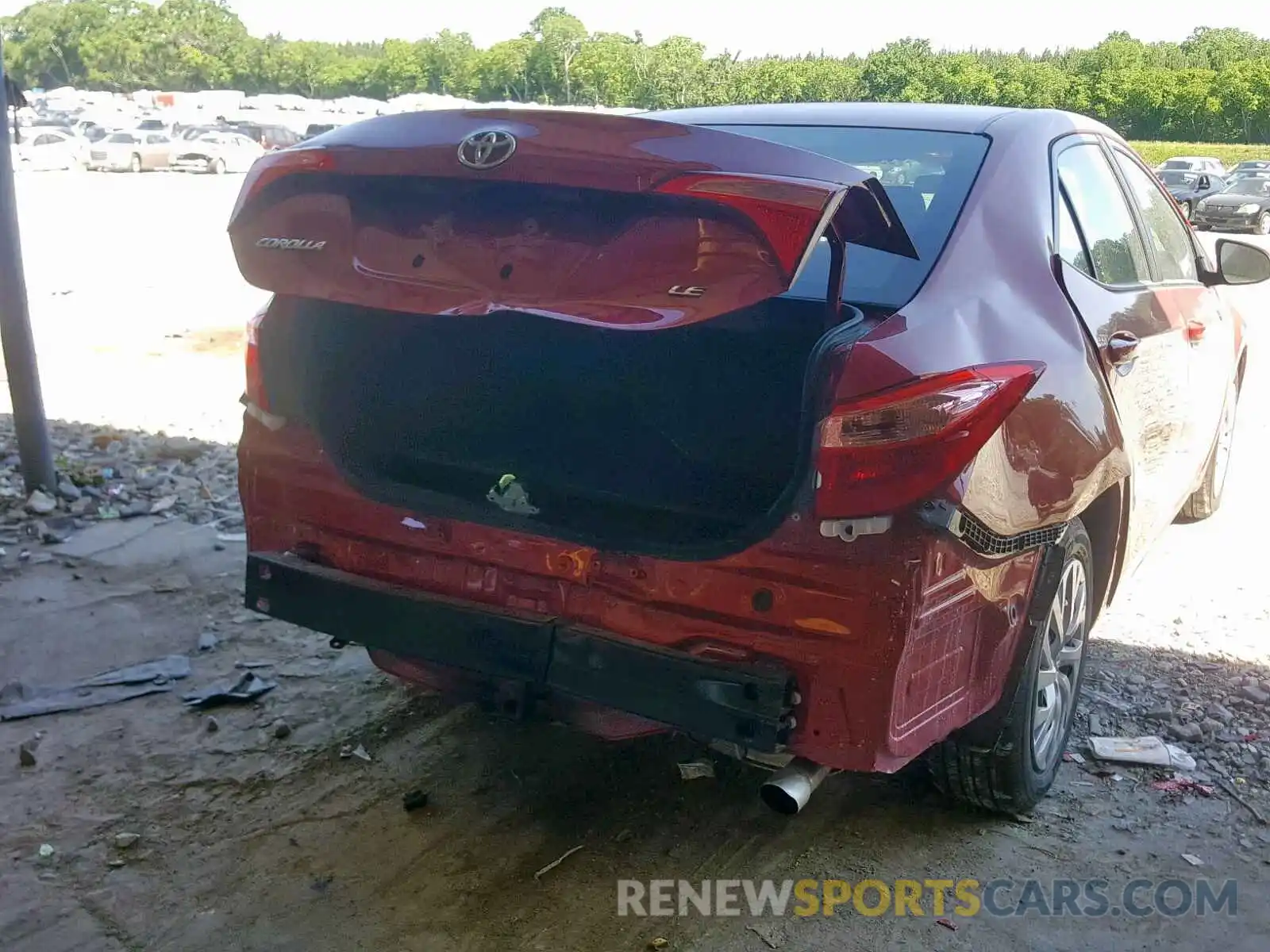 9 Photograph of a damaged car 2T1BURHE0KC210592 TOYOTA COROLLA 2019