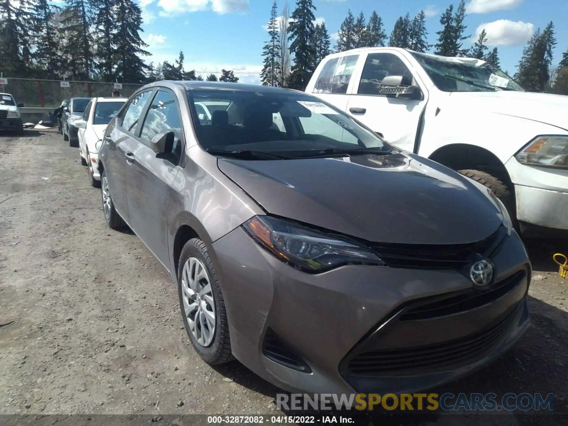 1 Photograph of a damaged car 2T1BURHE0KC211502 TOYOTA COROLLA 2019