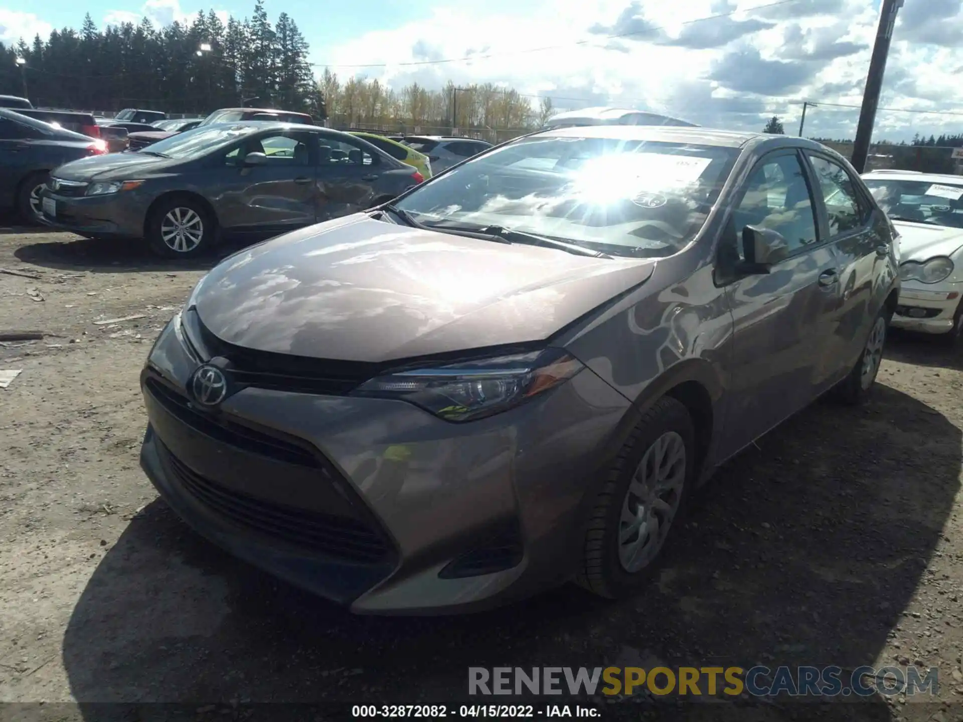 2 Photograph of a damaged car 2T1BURHE0KC211502 TOYOTA COROLLA 2019