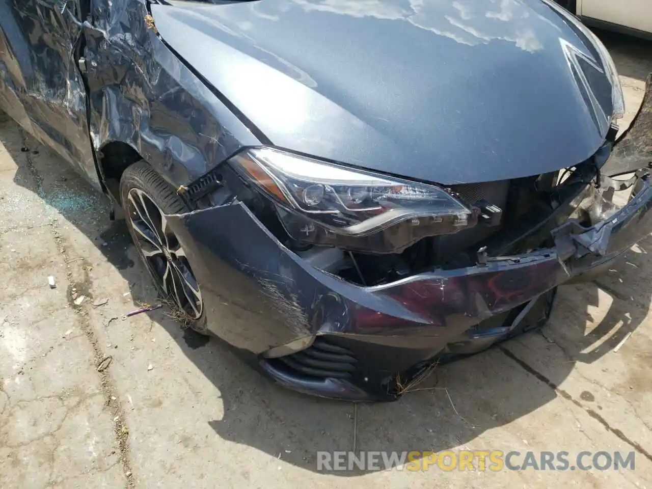 9 Photograph of a damaged car 2T1BURHE0KC211869 TOYOTA COROLLA 2019