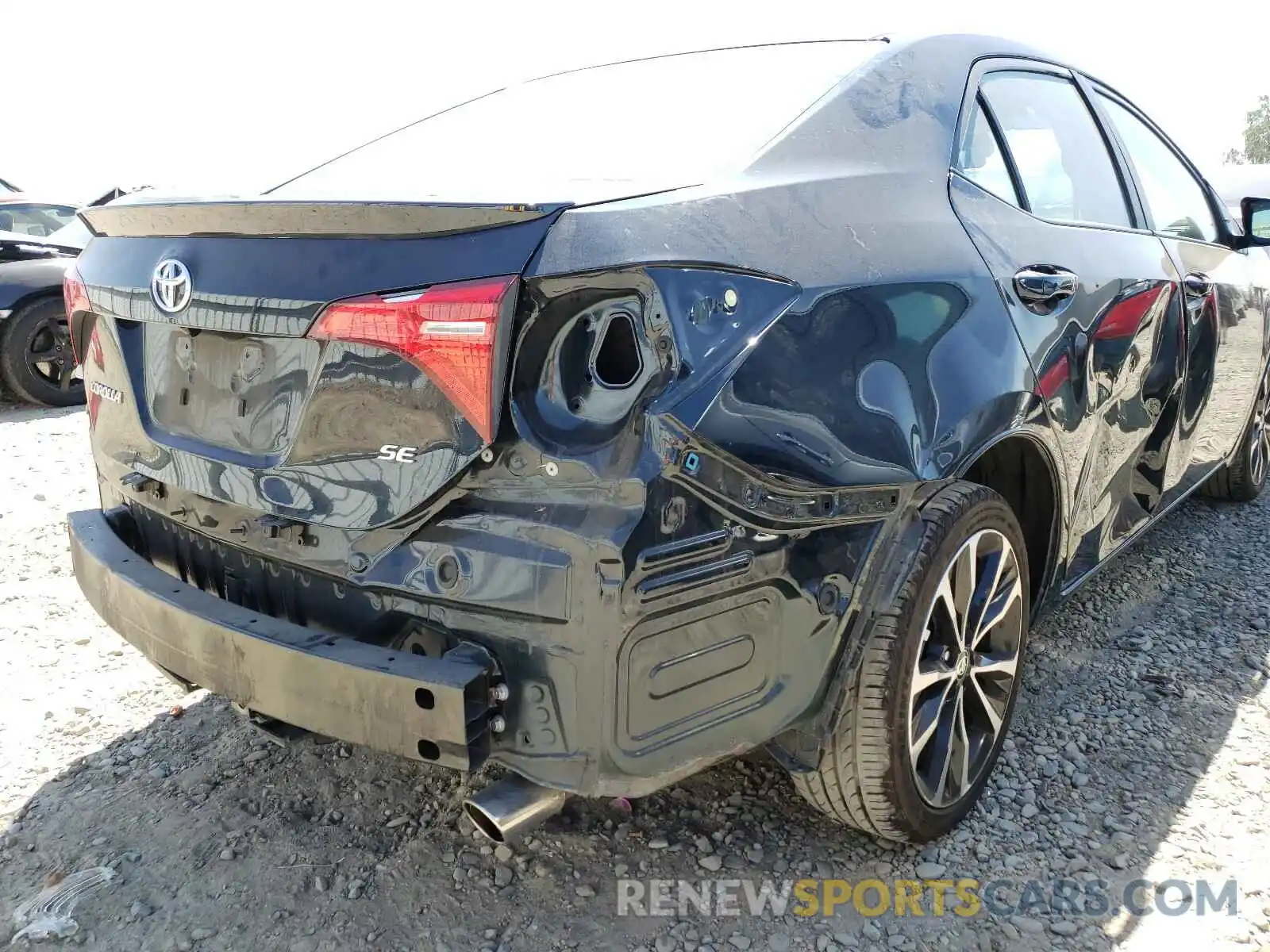 9 Photograph of a damaged car 2T1BURHE0KC212228 TOYOTA COROLLA 2019